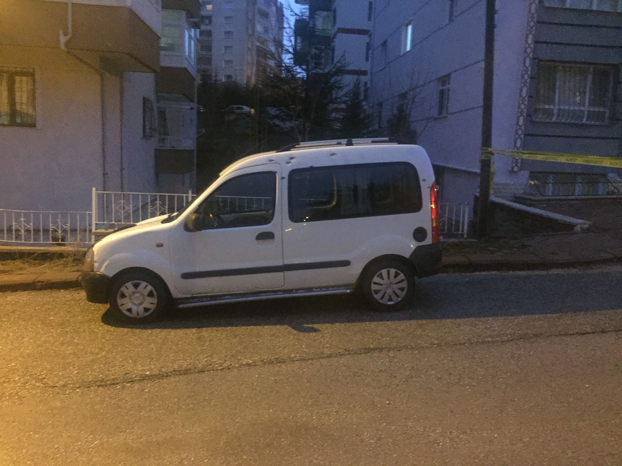 Eski damatlarının evinde silahlı saldırı