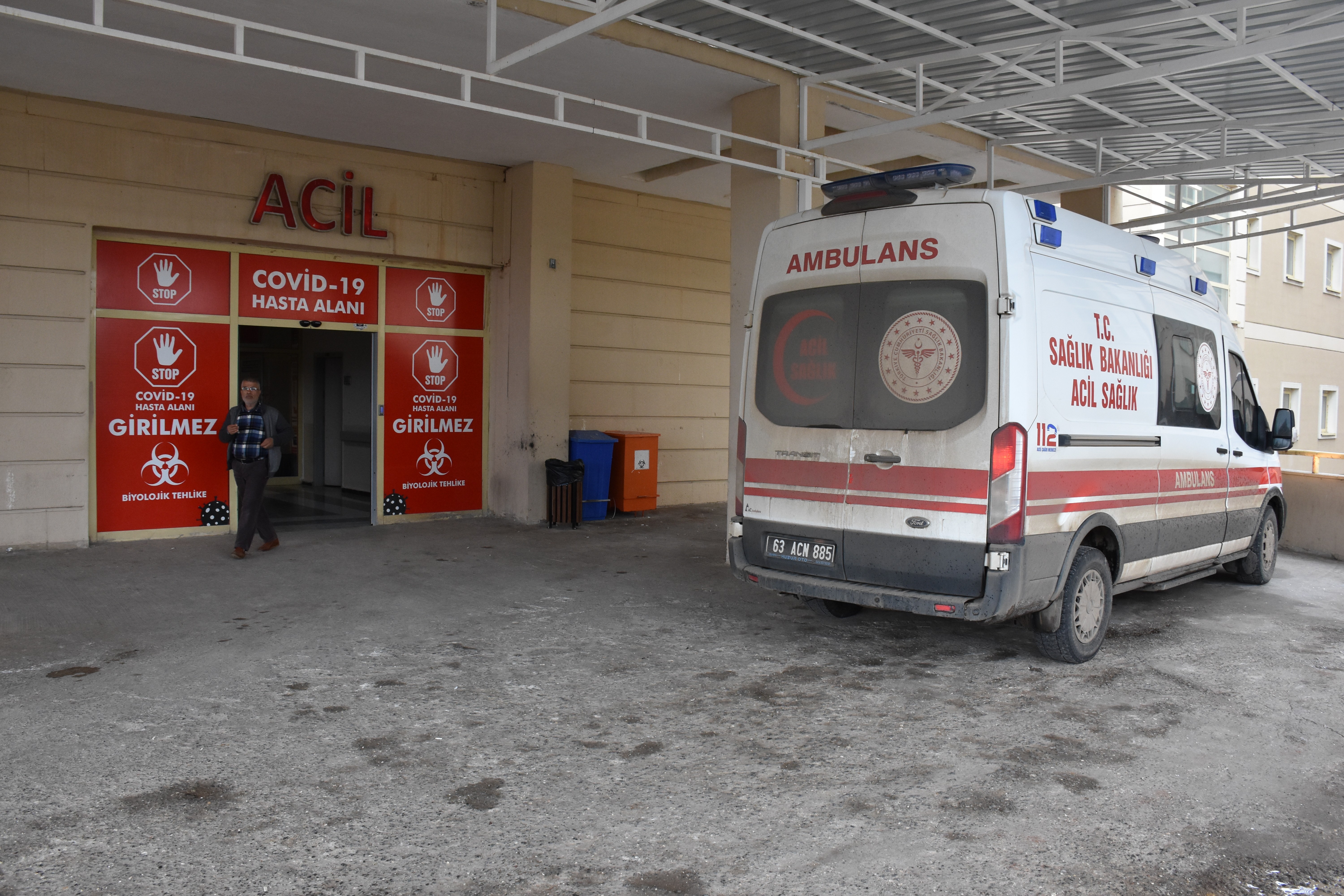 Siverek'te bir kişi arabada silahla vurulmuş halde bulundu