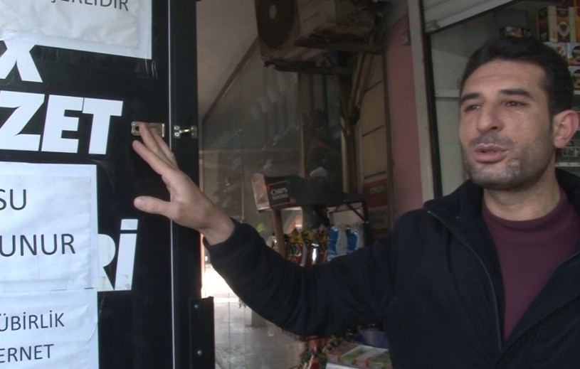 Gençlerin alkışlatan hareketi kamerada