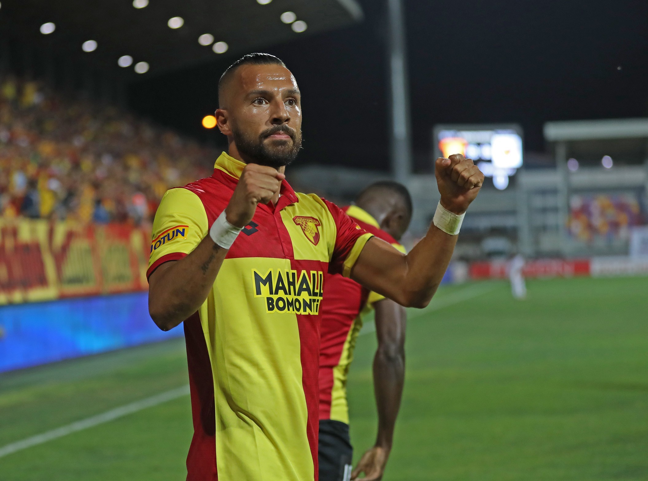 Göztepe, Yasin Öztekin ile anlaştı!