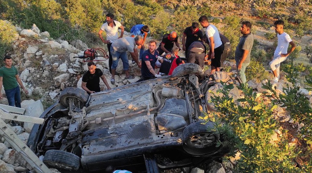 Gaziantep karayolunda feci kaza! 2 ölü, 6 yaralı