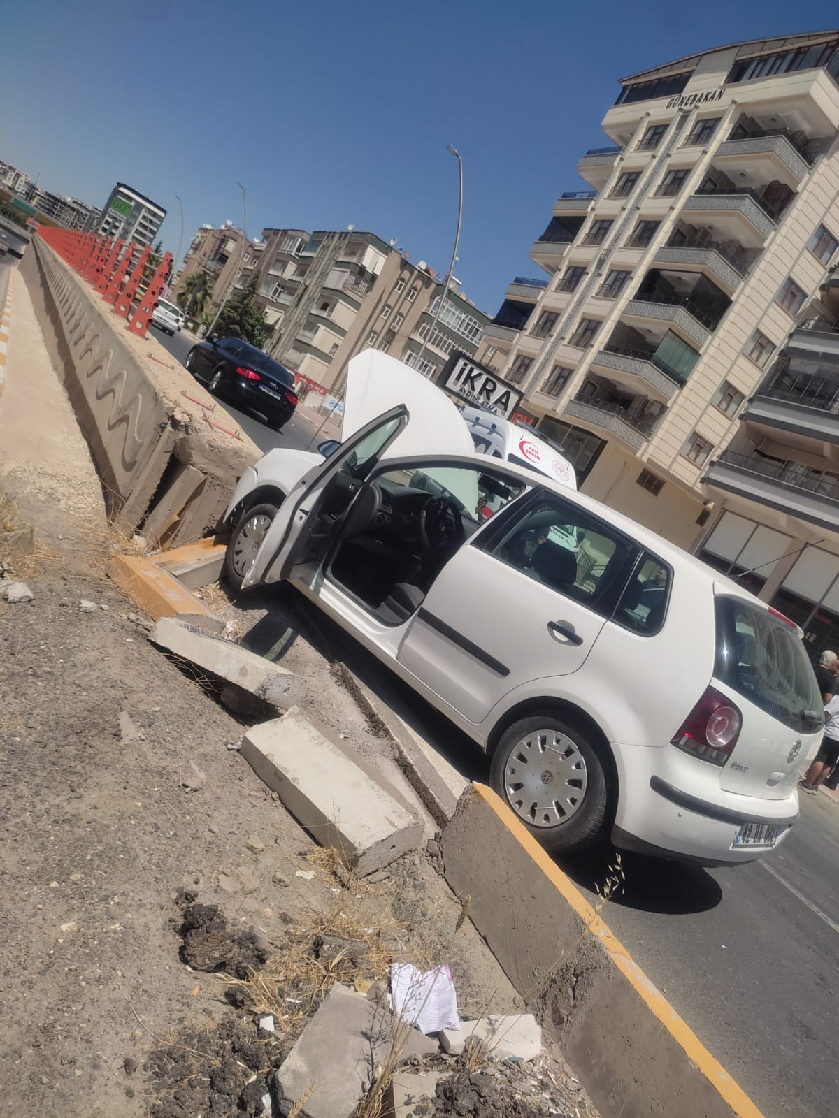 Şanlıurfa'da maddi hasarlı  trafik kazası