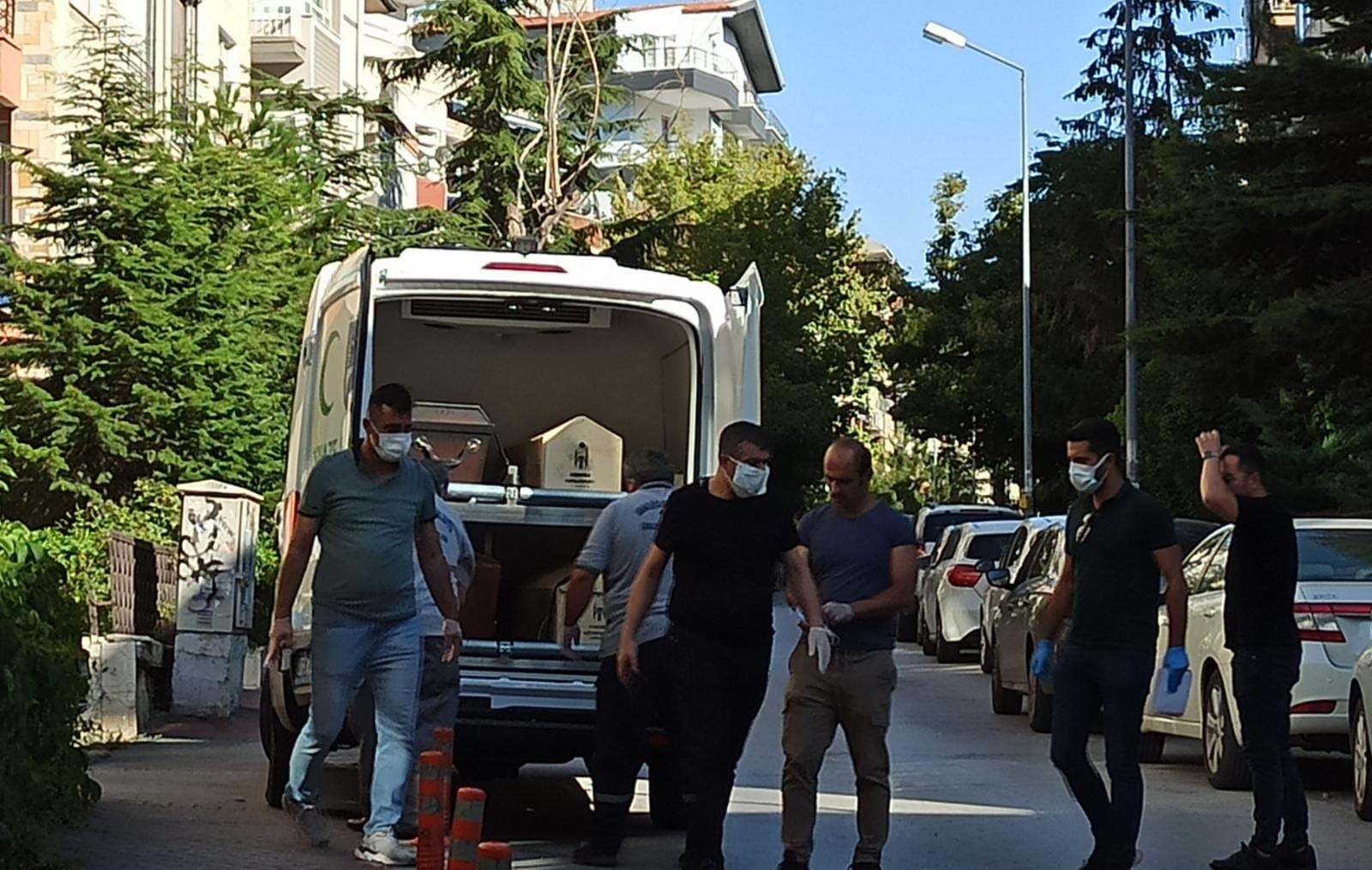 Haber alınamayan yaşlı adam evinde ölü bulundu