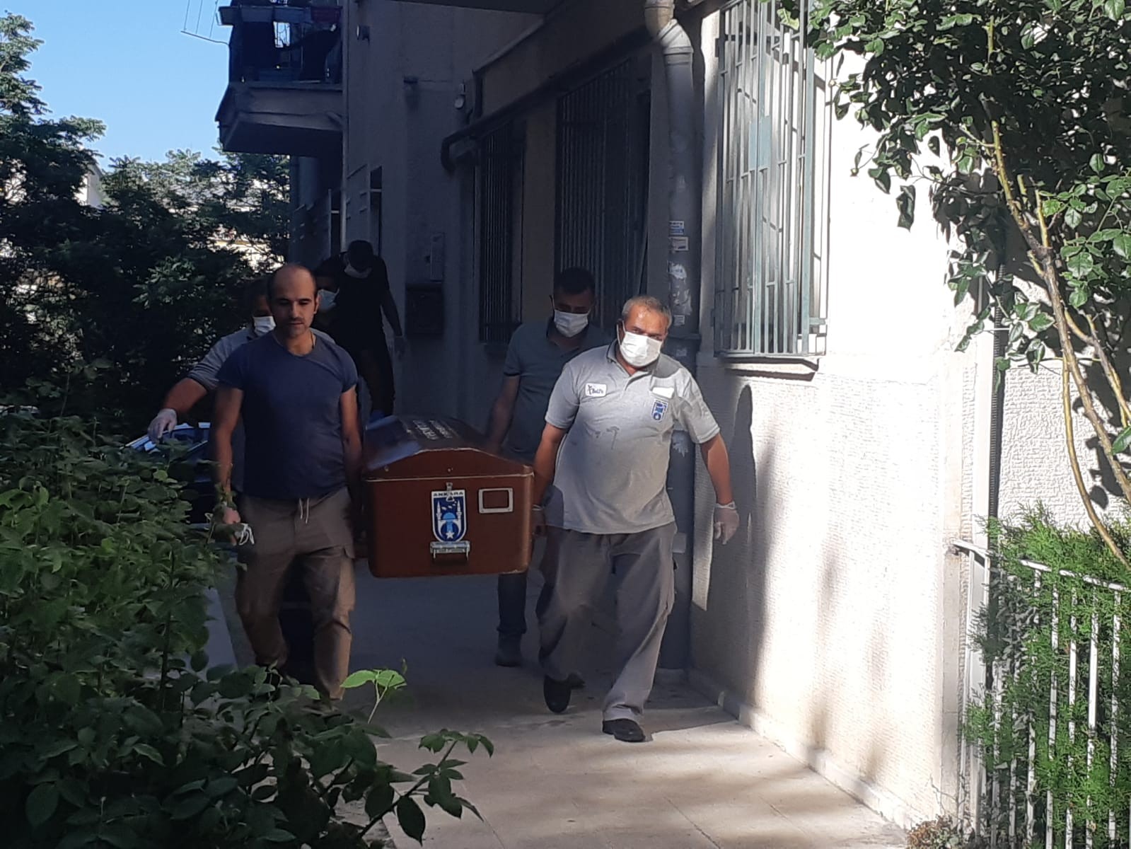 Haber alınamayan yaşlı adam evinde ölü bulundu