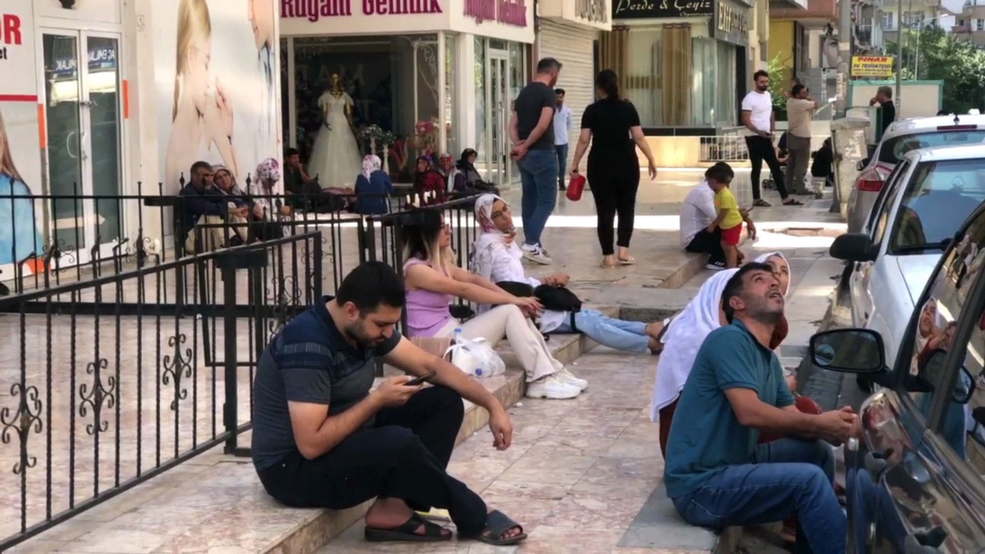 Şanlıurfa'da KPSS sınavına geç kalanlar sınava alınmadı