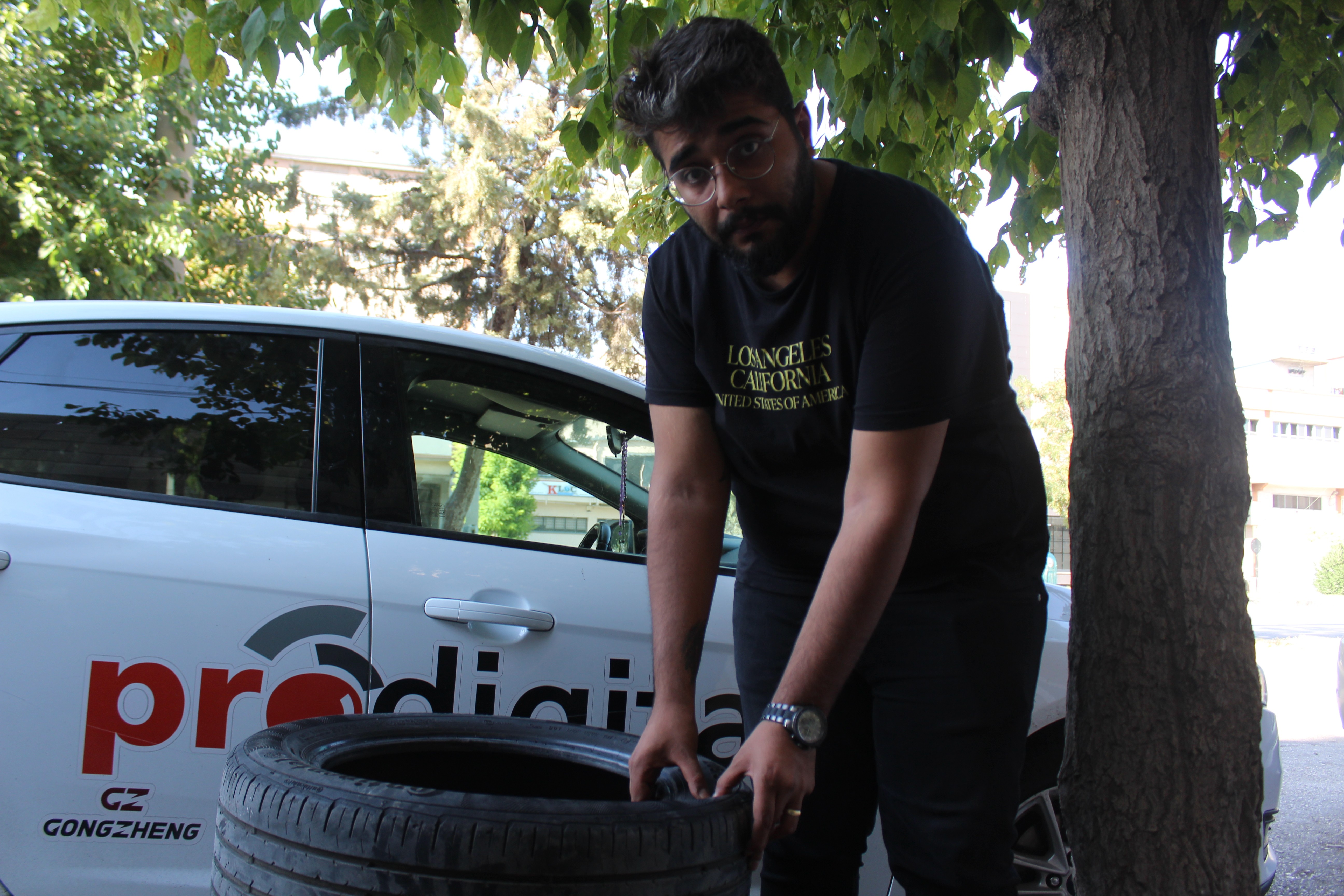 Otomobile 30 bin liralık zarar verdi