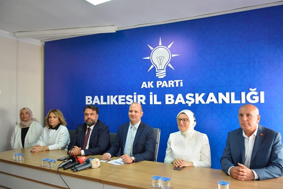 AK Parti Genel Başkan Yardımcısı Ömer İleri'den KPSS açıklaması