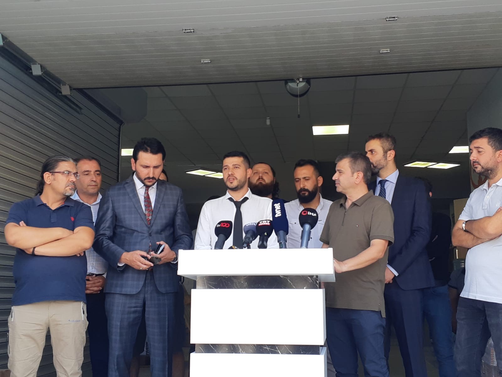 Yediiklim Yayınevi sahibi iddiaları yalanladı
