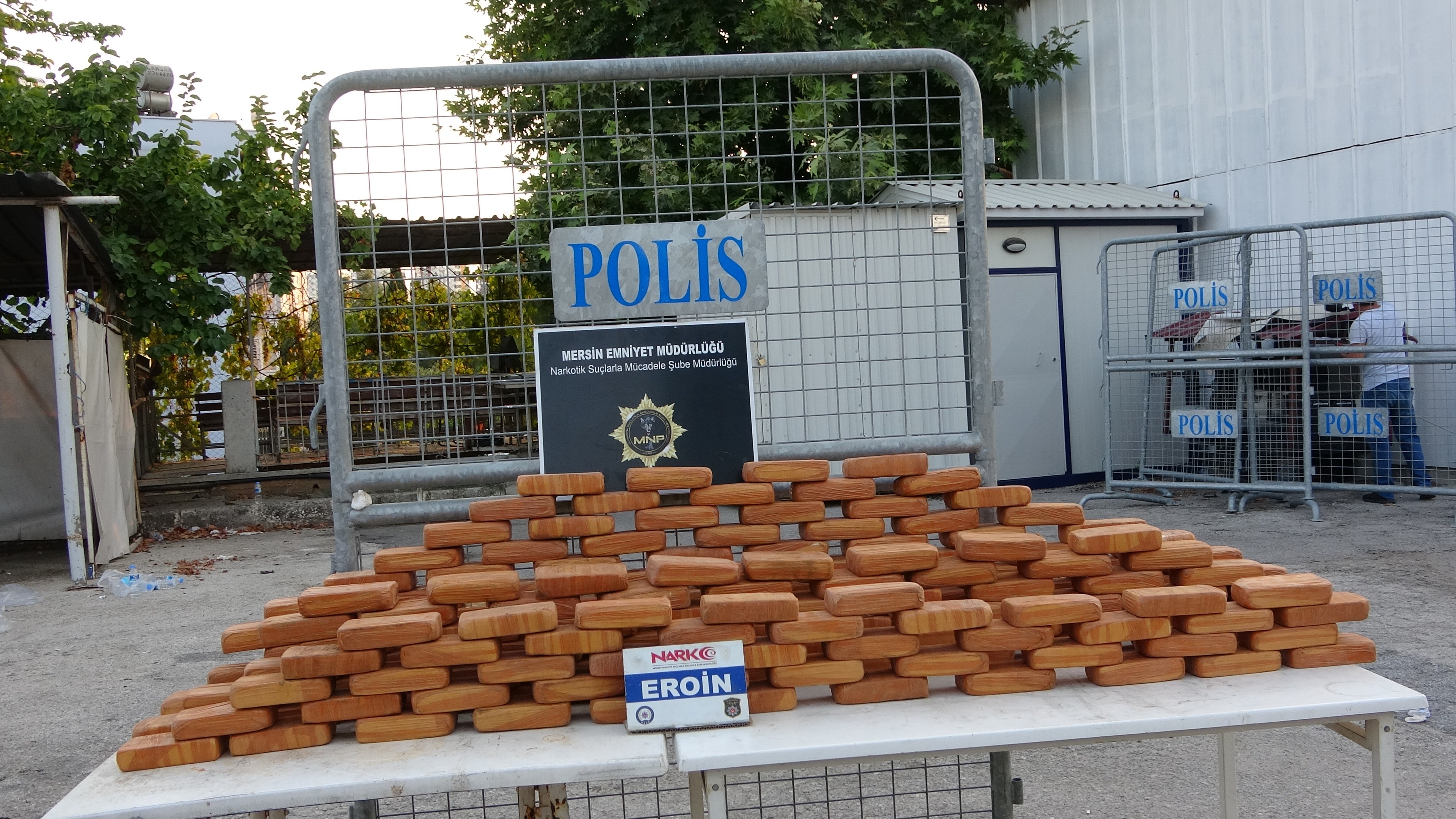 Tır sevkiyatında eroin ele geçirildi!