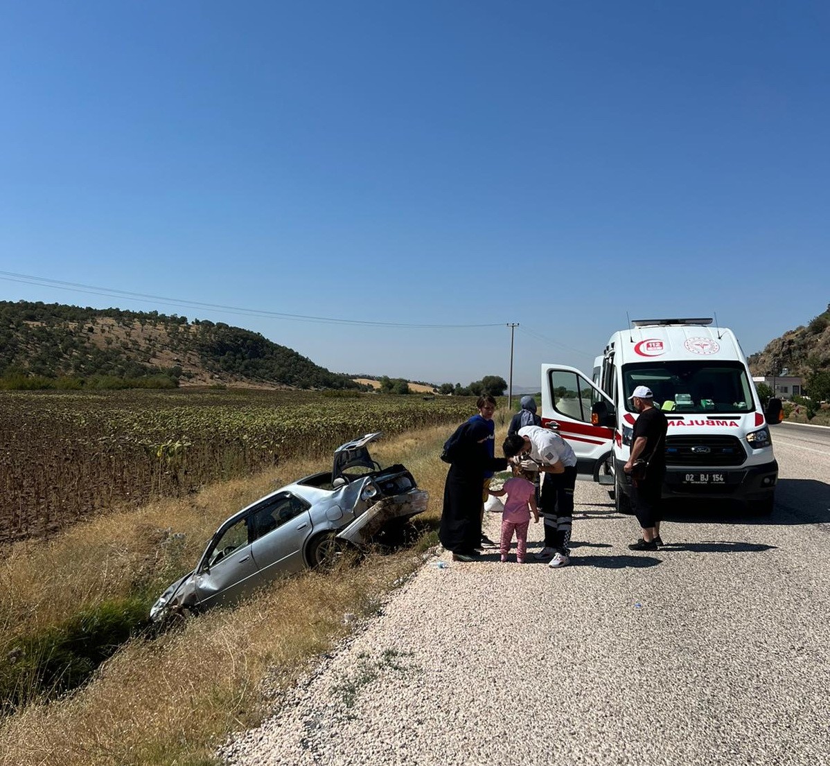 Şarampole yuvarlanan otomobilde 1 kişi yaralandı