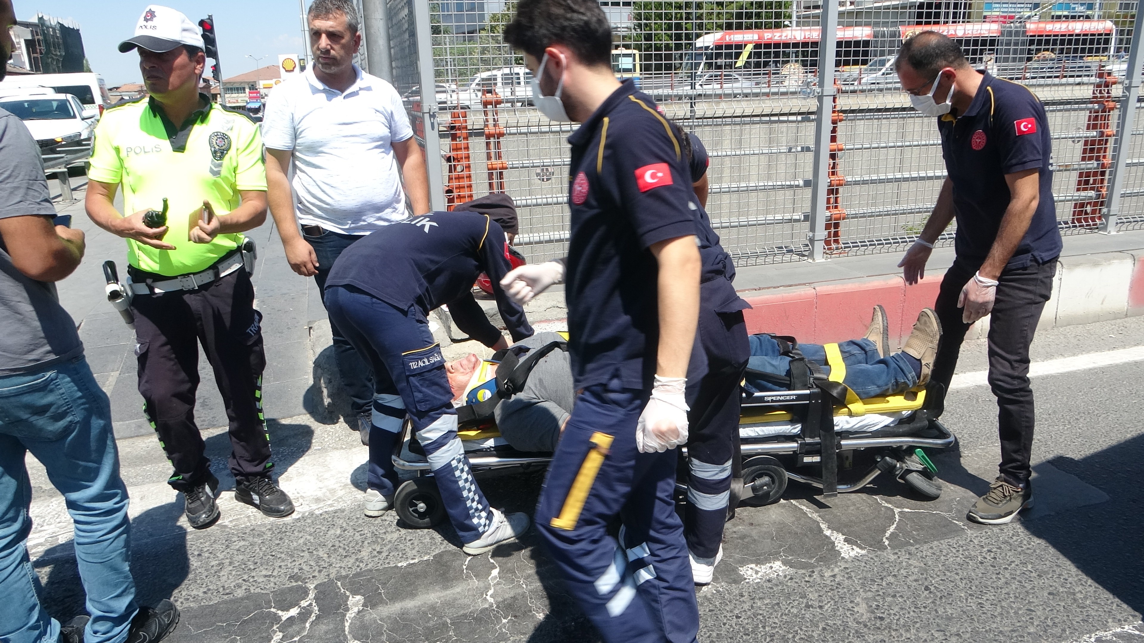 Otomobil ile motosiklet çarpıştı: 1 yaralı