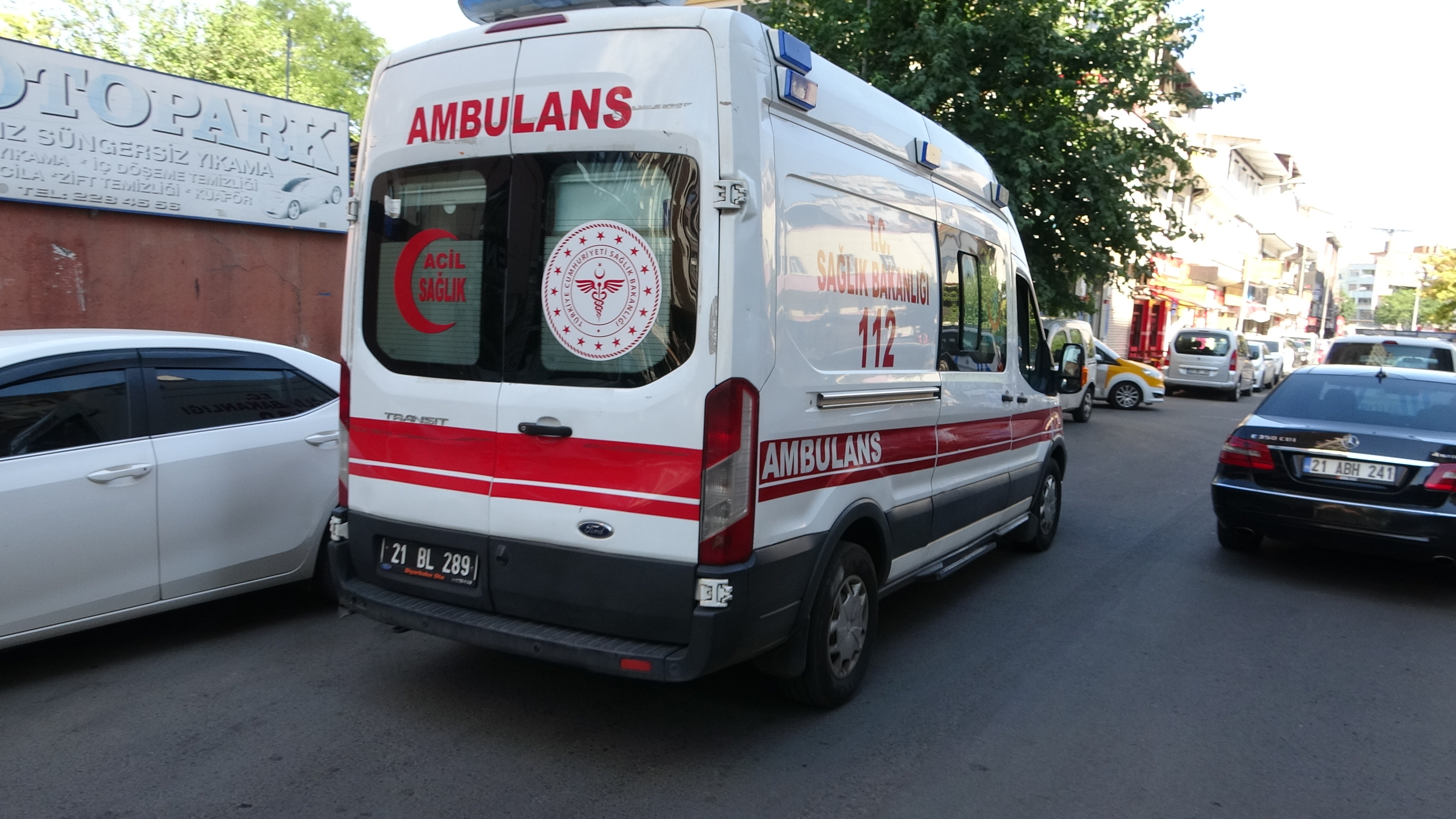 Silah tutukluluk yapınca birbirini vurdular: 2 yaralı, 1 gözaltı