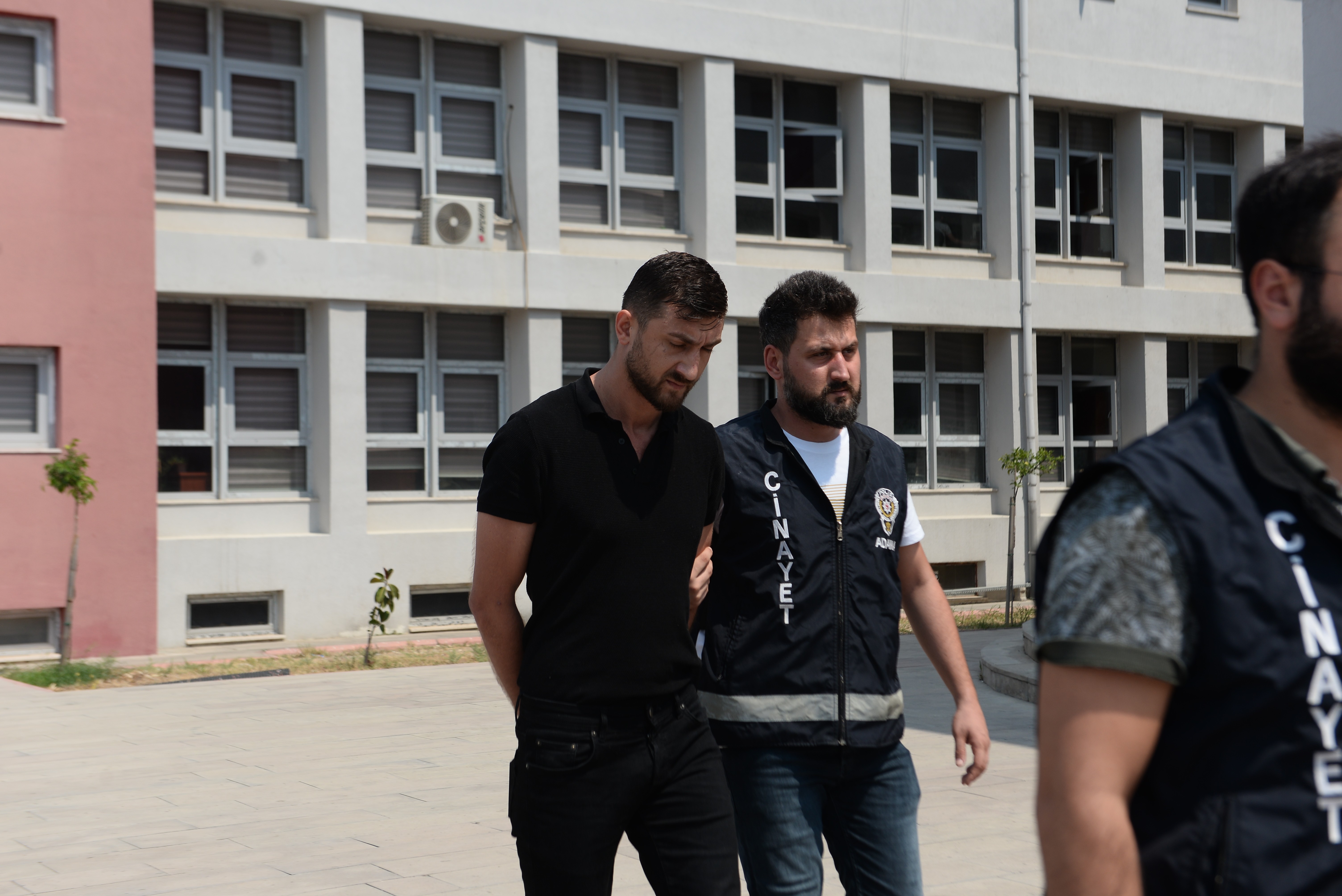Cinayet zanlıları tutuklandı