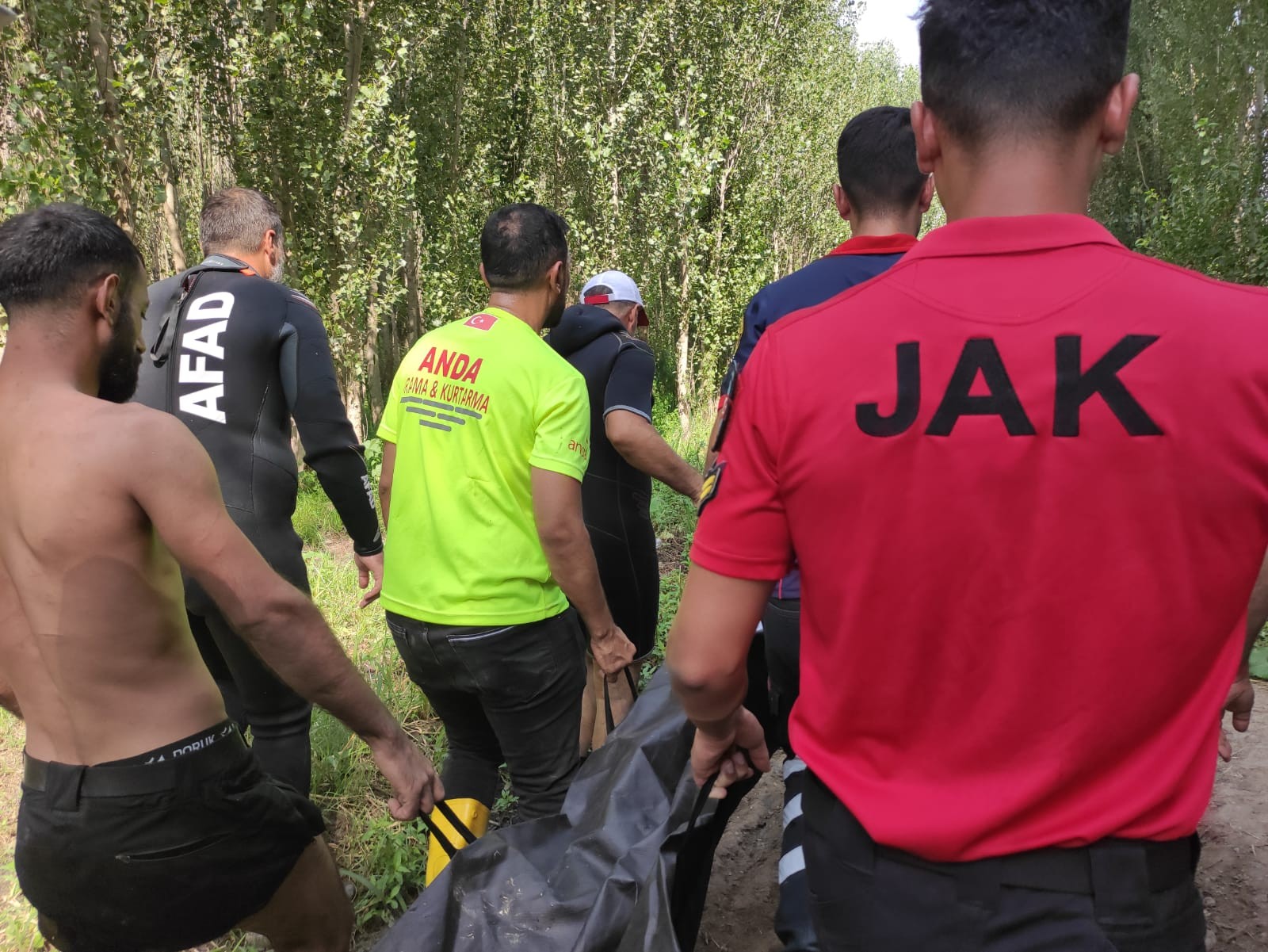 3 gün önce Dicle Nehri'nde kaybolan çocuğun cansız bedeni bulundu