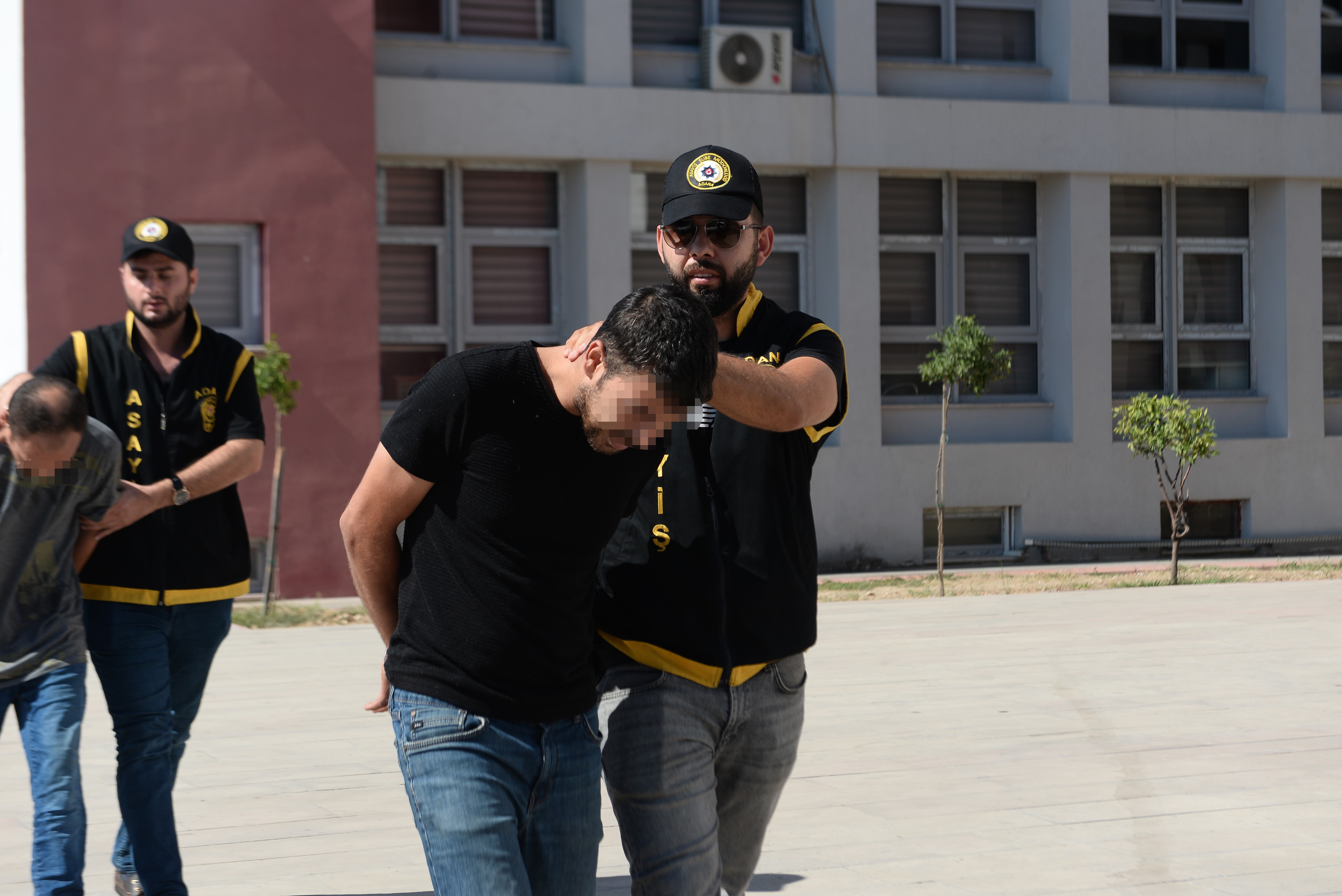 Kullanılmayan evin bahçesinde ölü bulundu