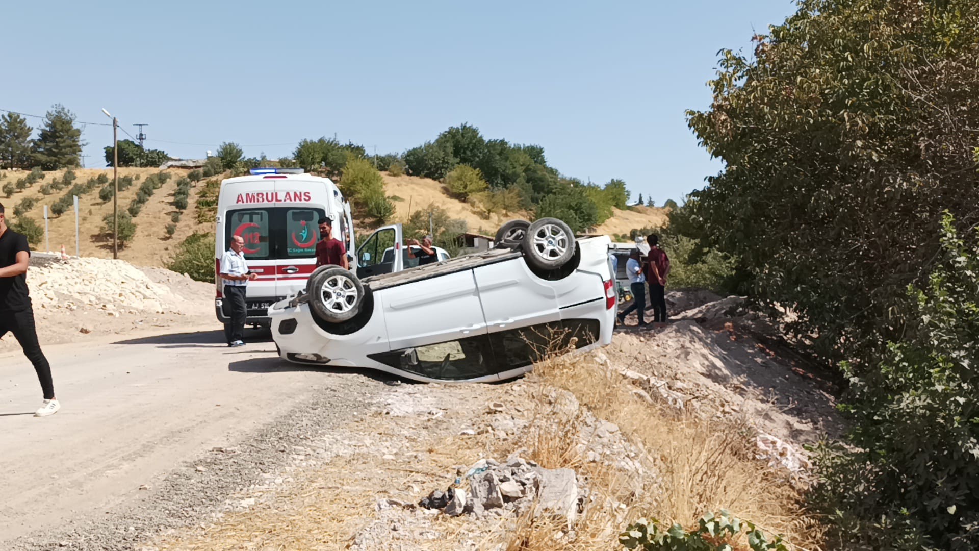 Otomobil takla attı 1 kişi yaralandı