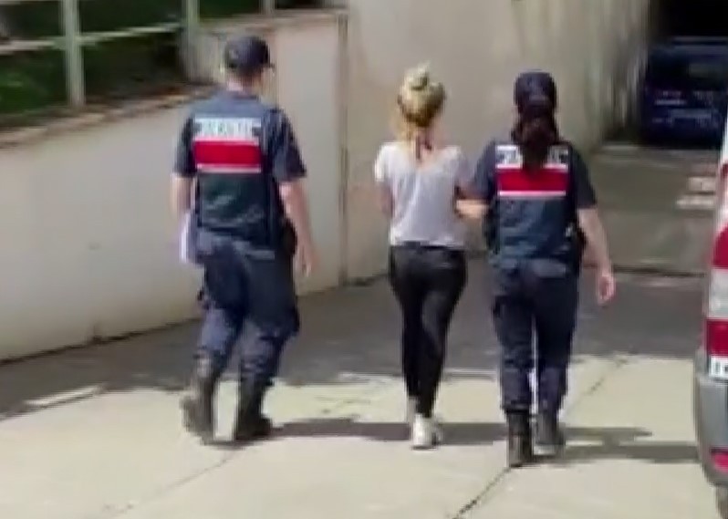 Gaziantep'te uyuşturucu ve tarihi eser kaçakçılığı operasyonu