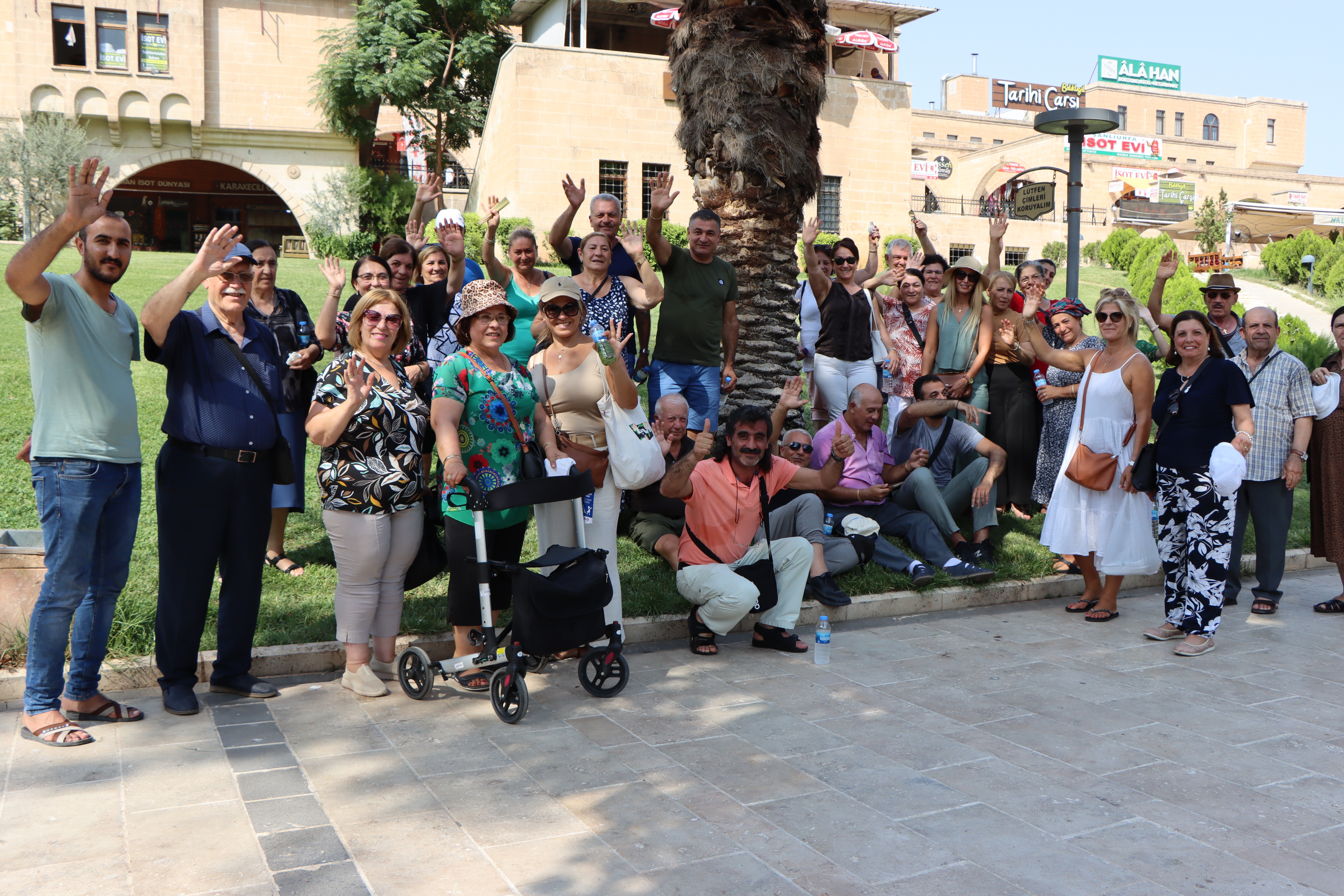 Balıklıgöl'de turist yoğunluğu