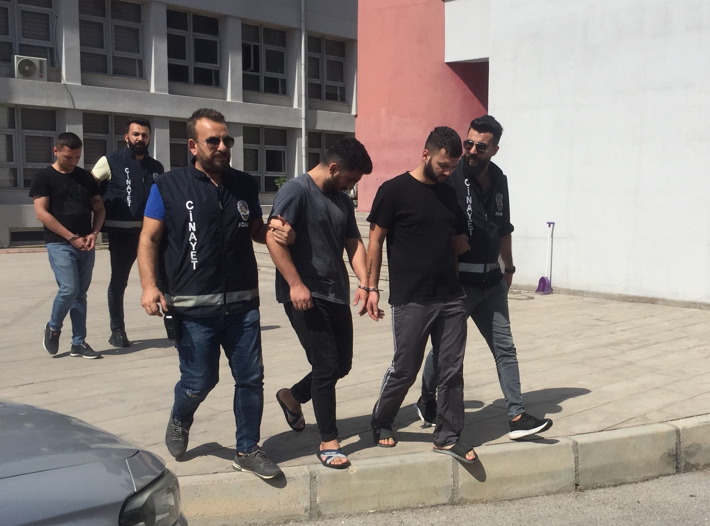 Engelli şahsı öldüren 2 kişi yakalandı