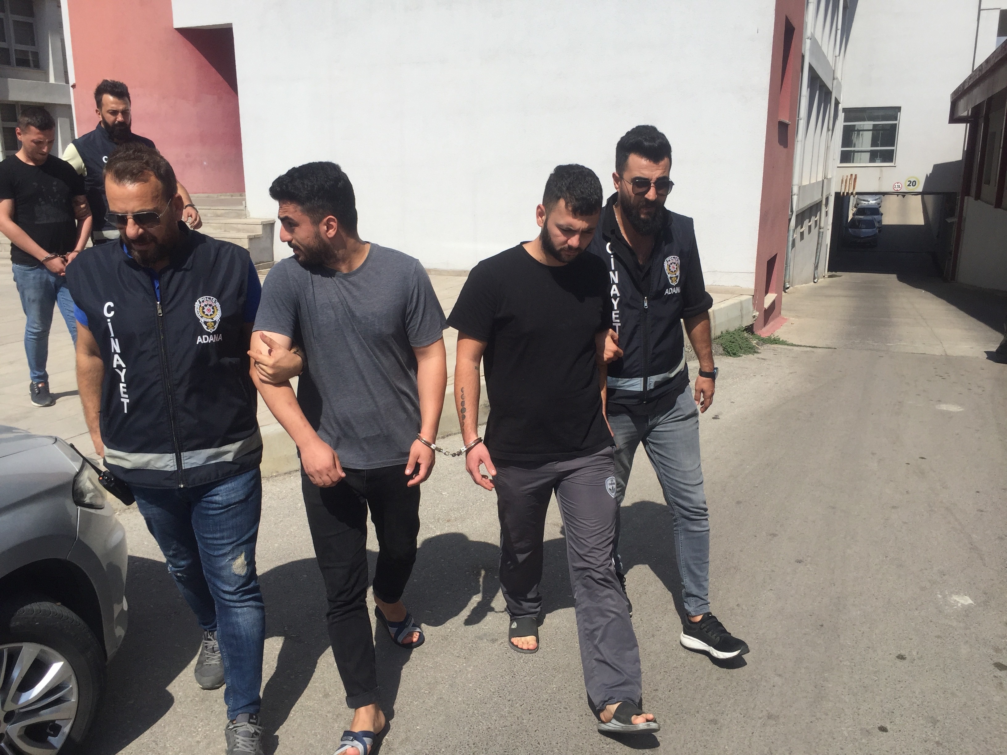 Engelli şahsı öldüren 2 kişi yakalandı