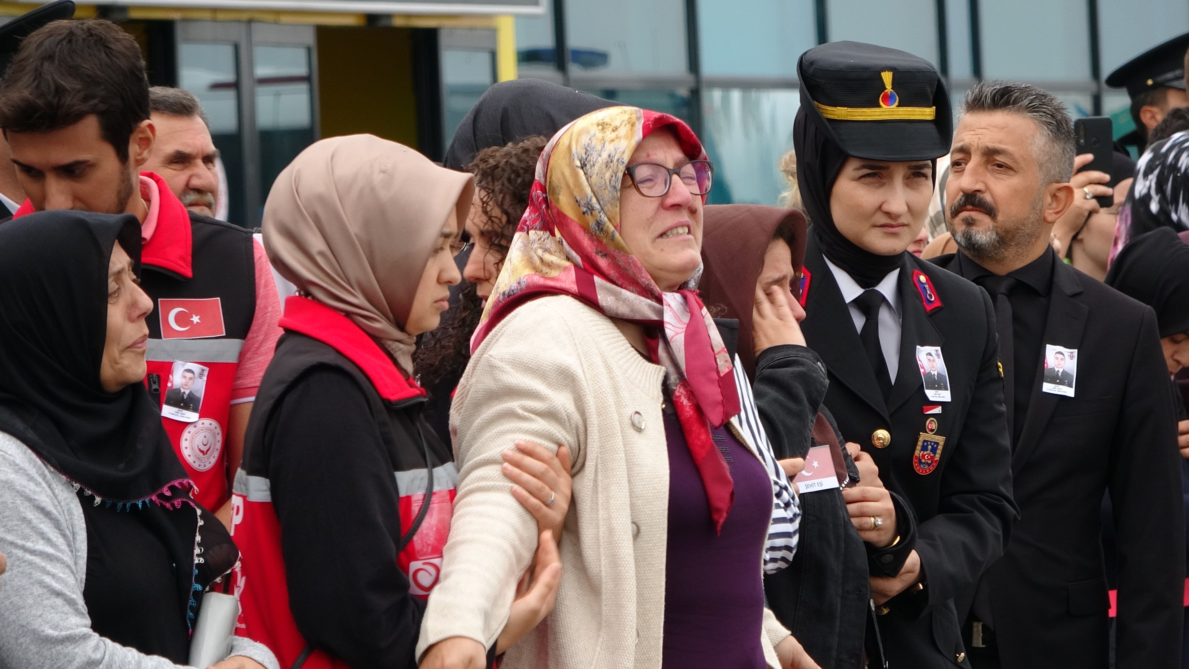 Helikopter kazasında şehit olan Kesti memleketine uğurlandı