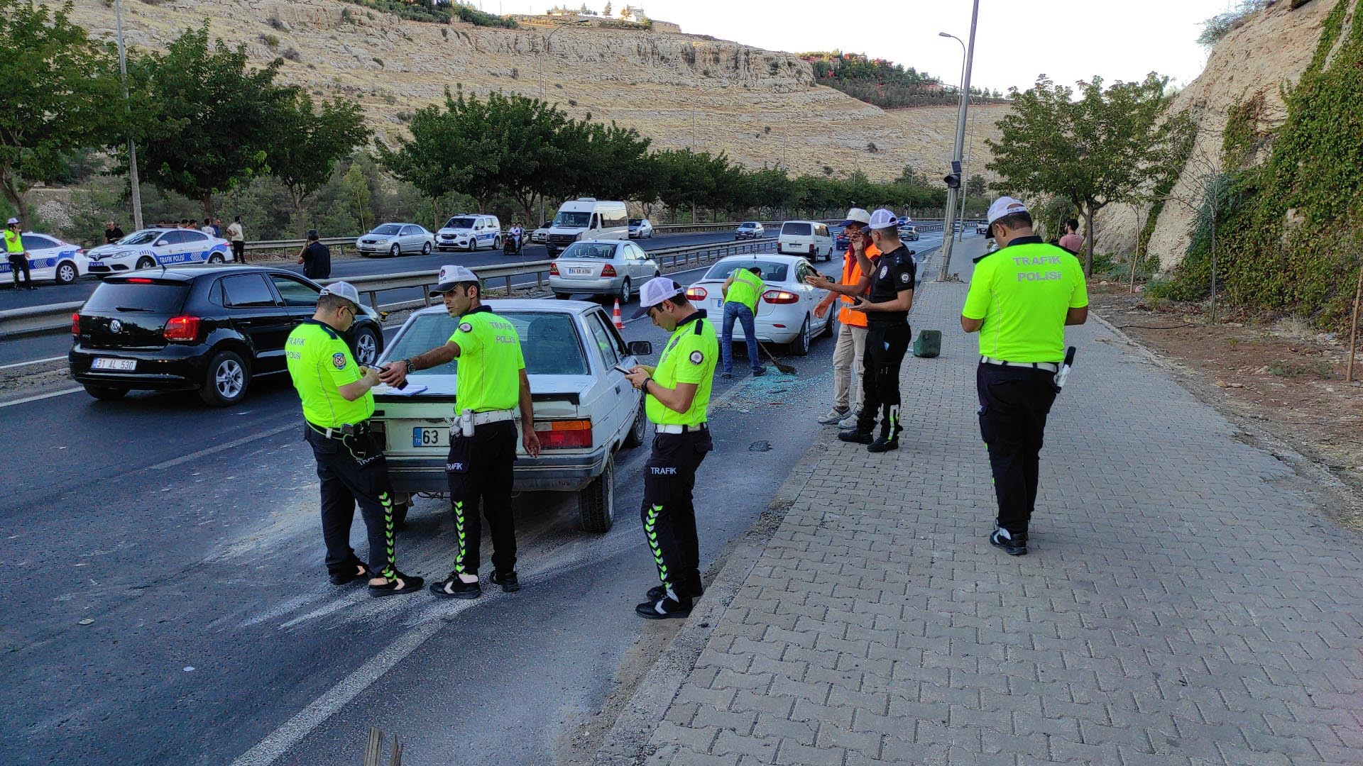 Şanlıurfa'da feci kaza! Eşyası sonu oldu