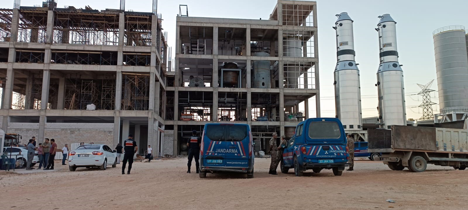 Fabrika inşaatında ölen işçinin cenazesi memleketine gönderildi