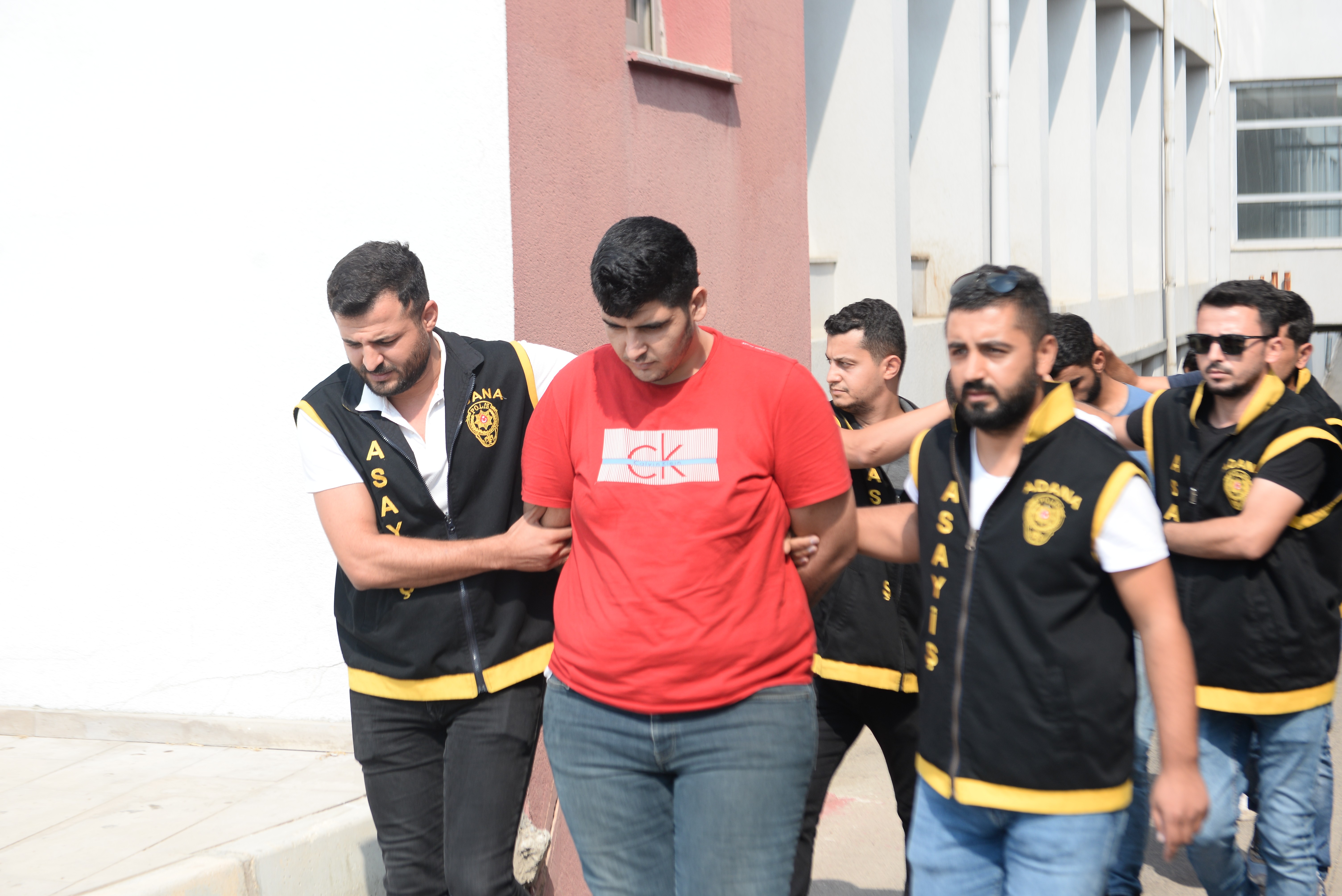 Gayrimenkul ofisindeki cinayetin zanlısı tutuklandı