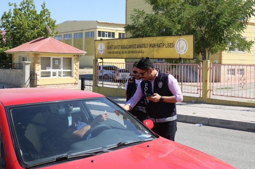 Okul denetimlerinde 126 servis aracı trafikten men edildi!