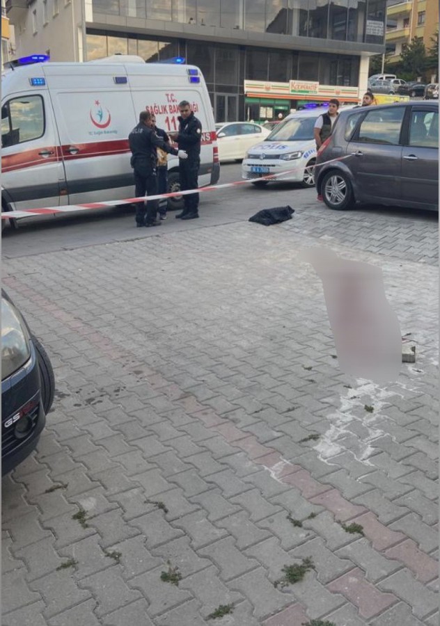 Sokak ortasında kan donduran cinayet