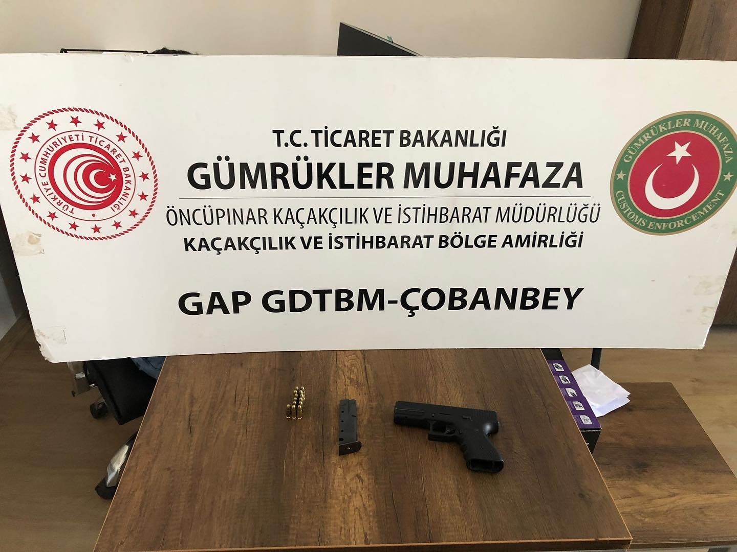 Urfa sınır kapılarında gümrük kaçağı eşya ele geçirildi!