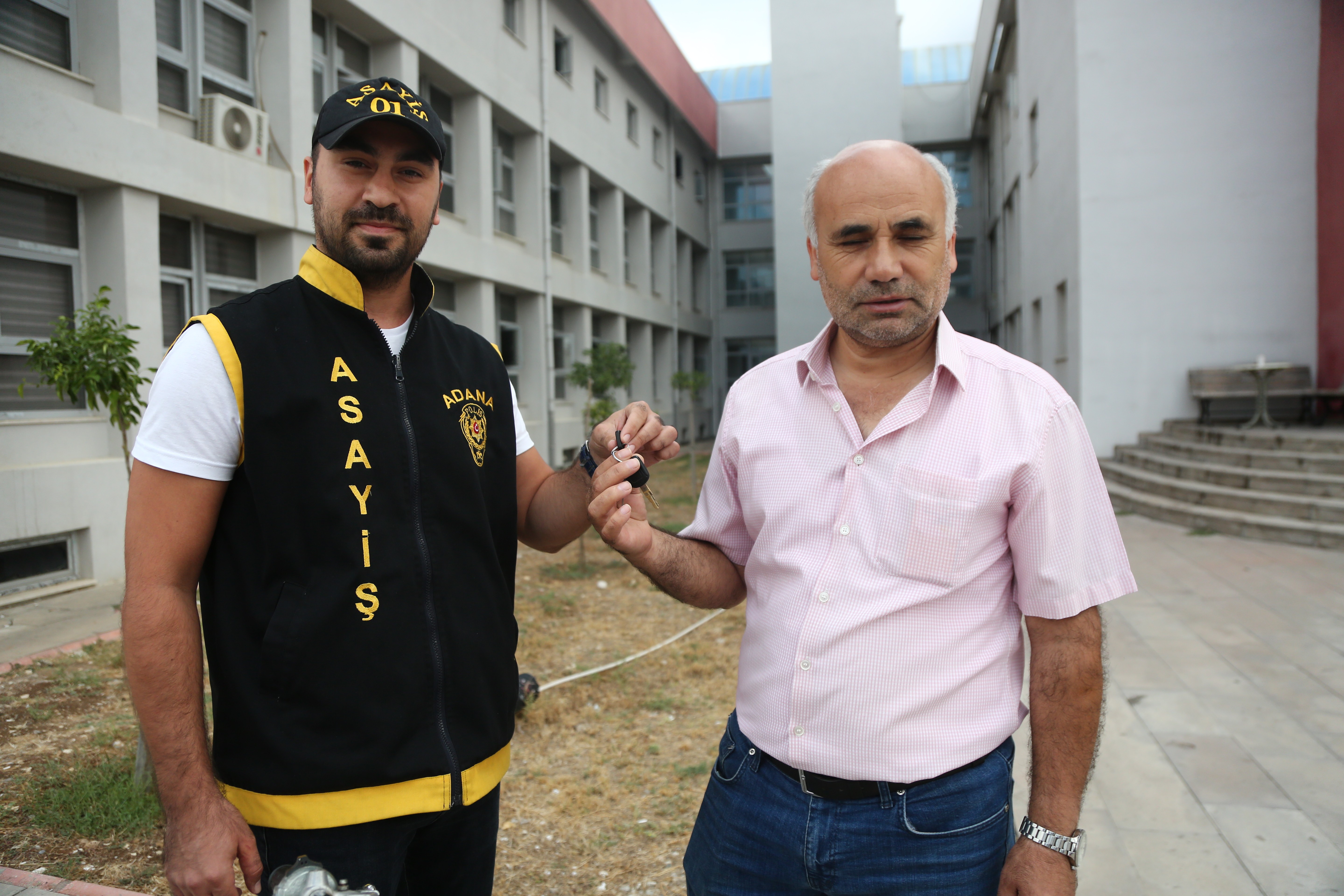 Motosikleti çalınan halk ozanı şiirle şikayetçi oldu