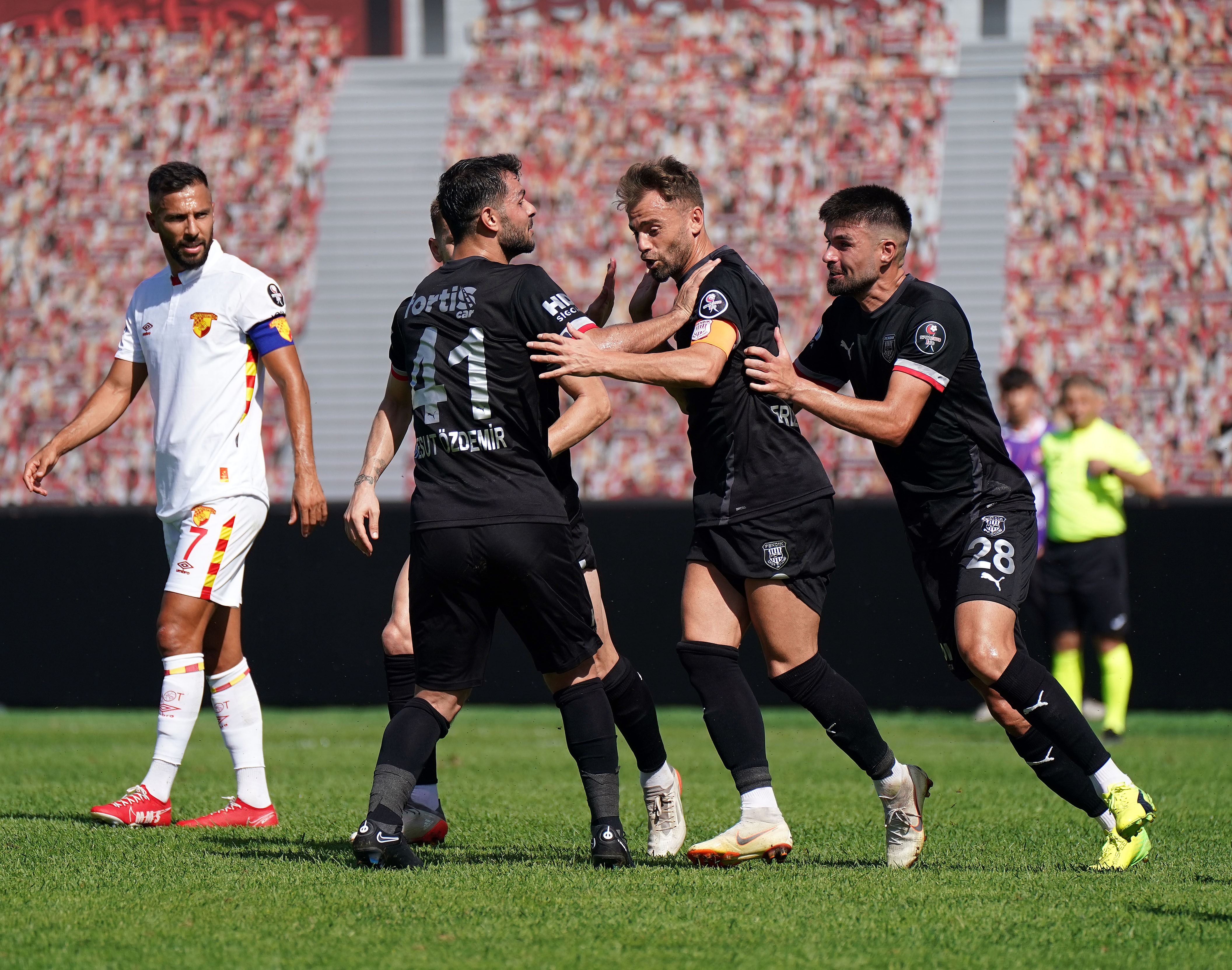 Spor Toto 1. Lig: Pendikspor: 3 - Göztepe: 0