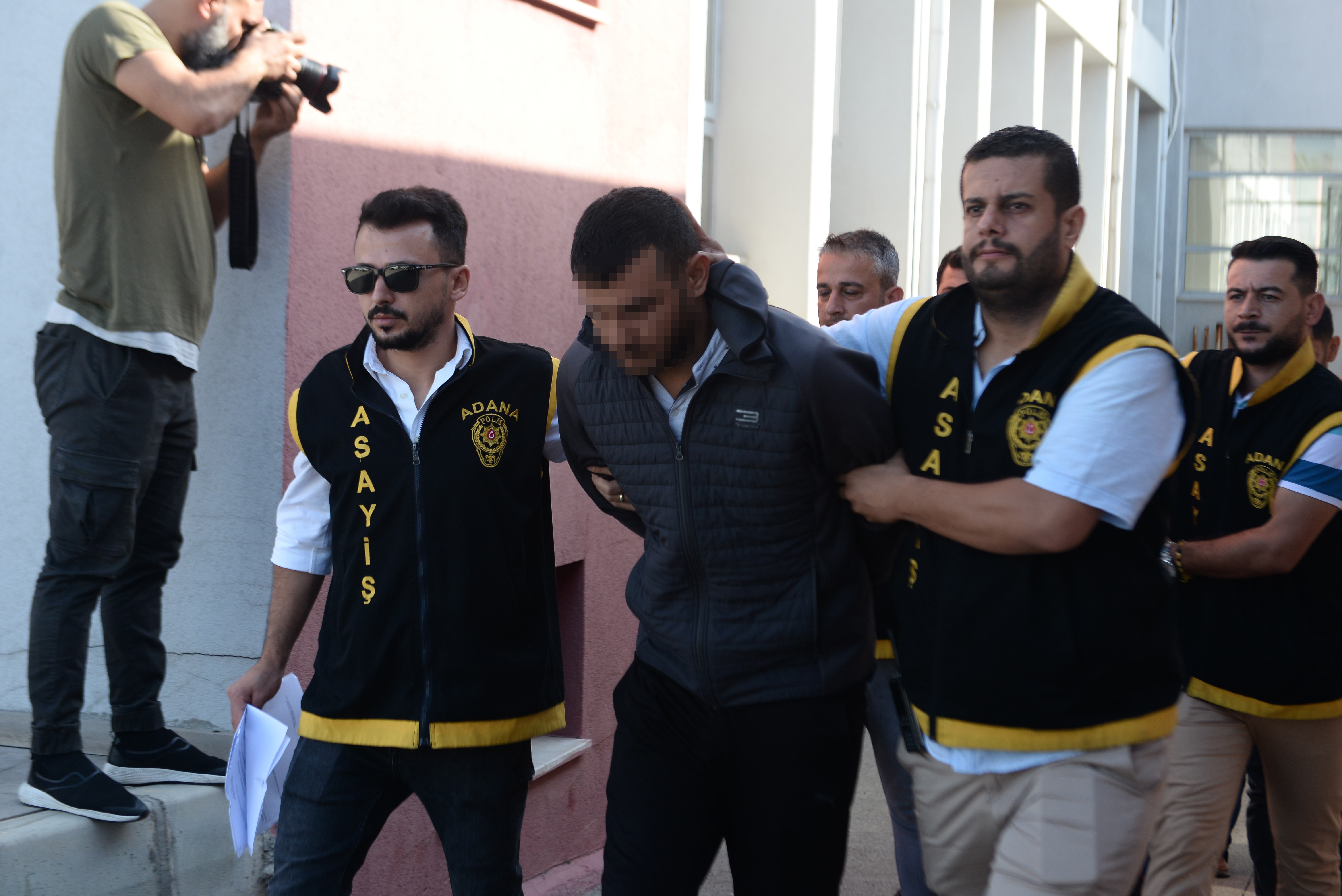 Evleri gözetliyorsun kavgası :3 tutuklu