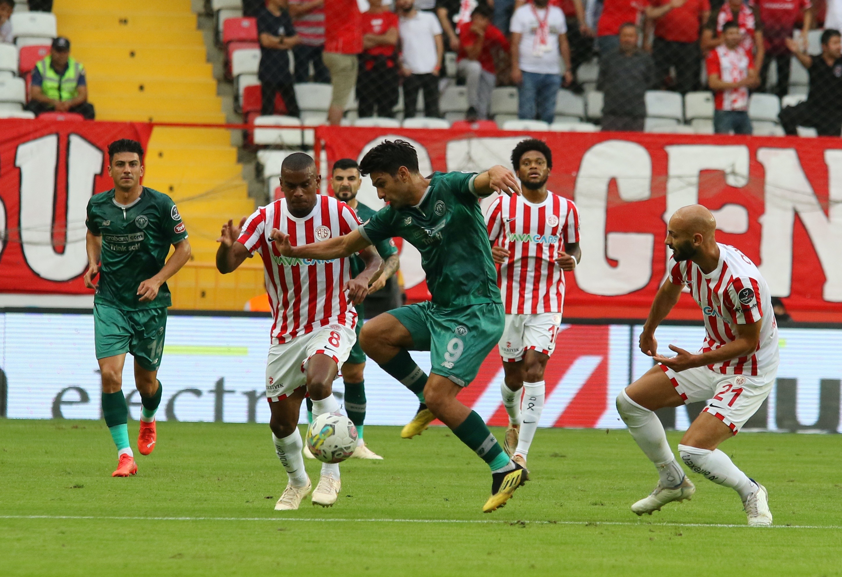 Spor Toto Süper Lig: FT Antalyaspor: 0 - Konyaspor:0 (İlk yarı)