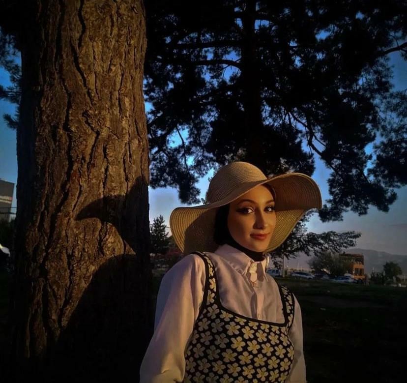 Yasak aşk fotoğrafı genç kızı ölüme götürdü