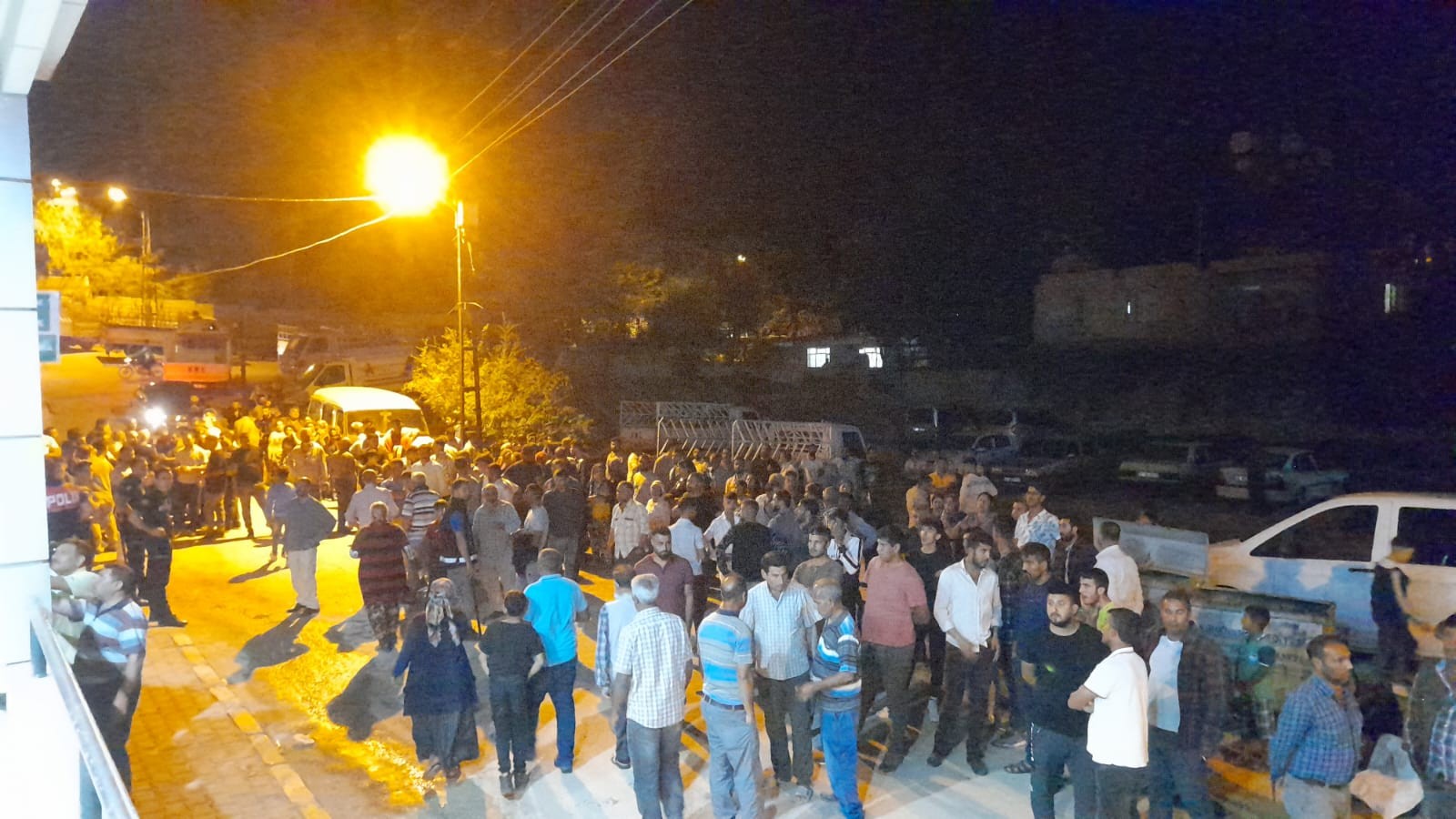 Düğünde halay kavgası: 1 ölü, 2 yaralı