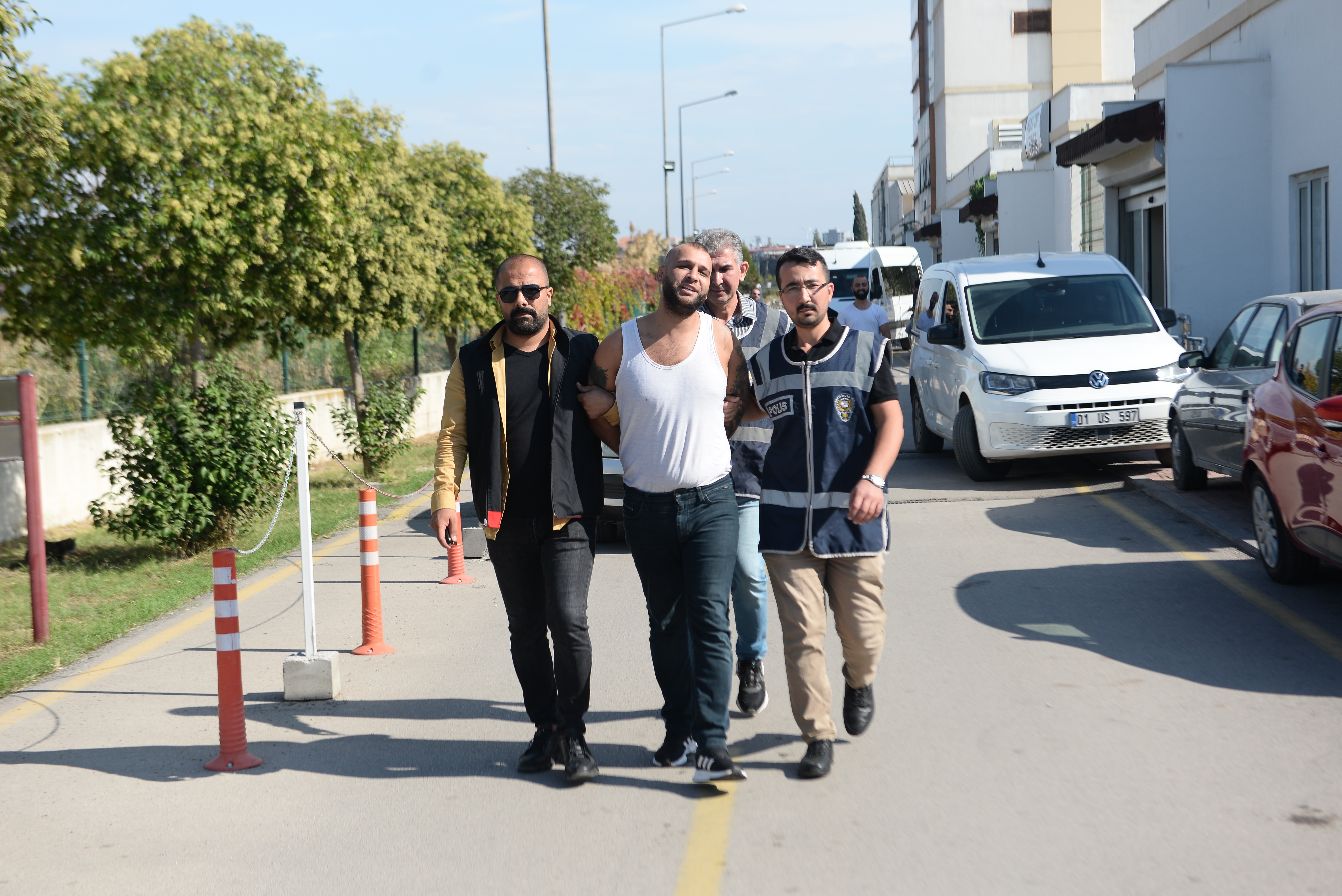Karısını vuran zanlı tutuklandı