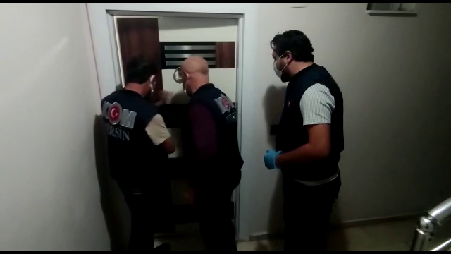 Silah kaçakçılarına darbe: 3 gözaltı