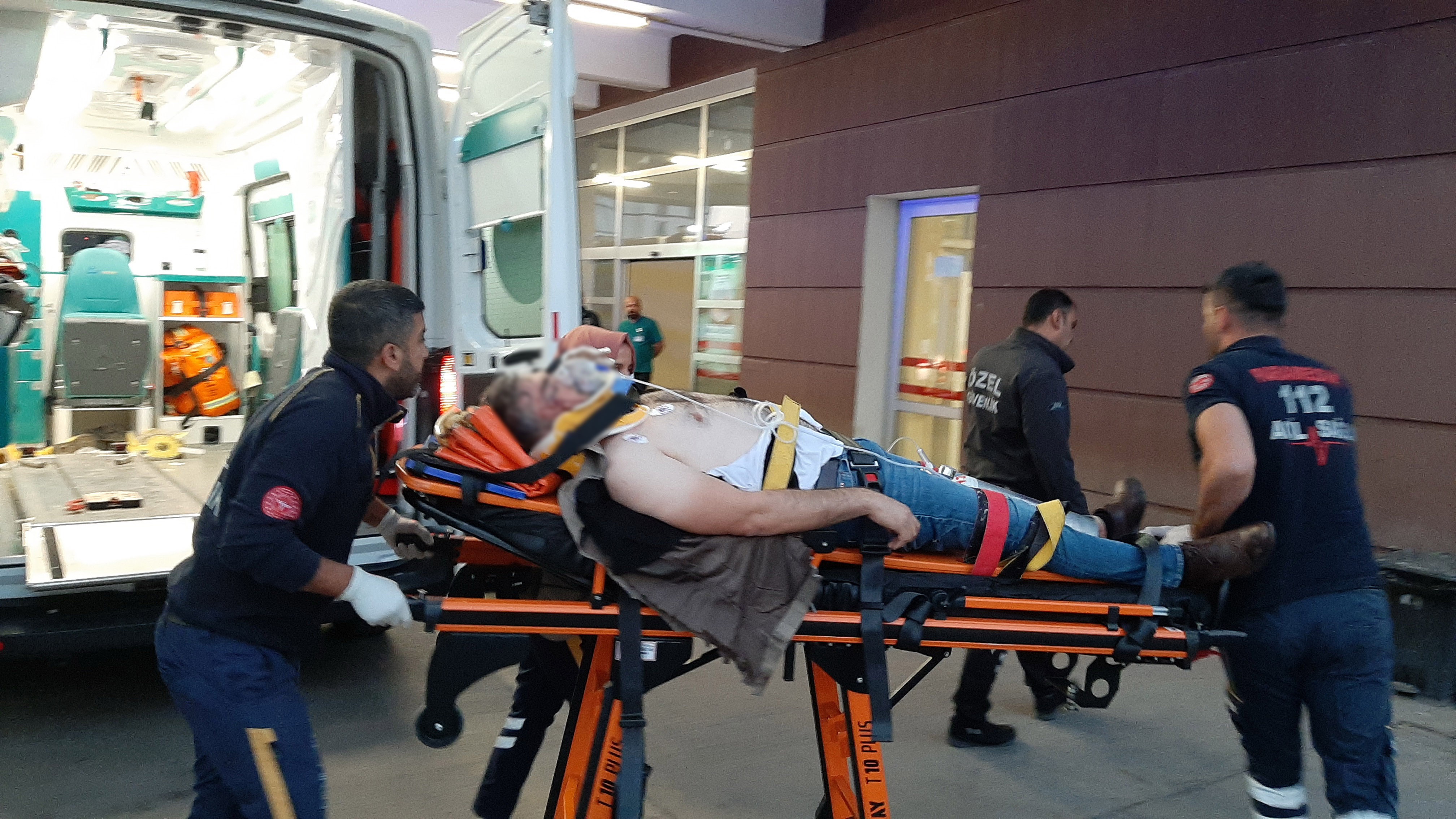 3 otomobil çarpıştı: 1 ölü, 10 yaralı
