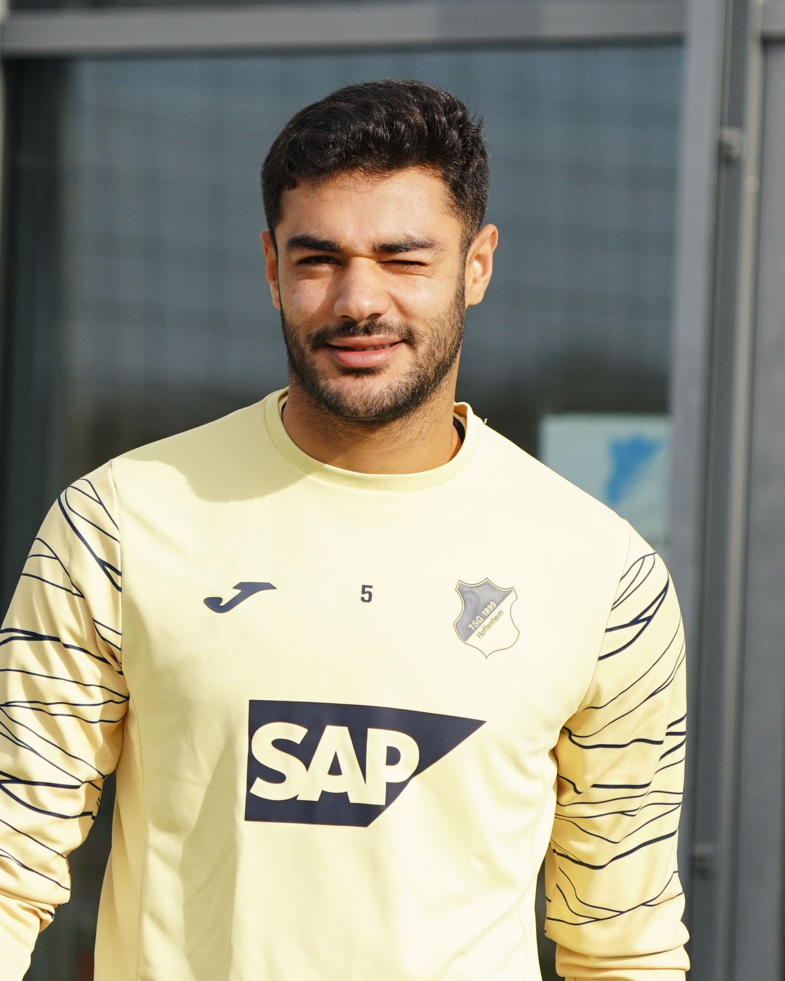 Ozan Kabak, Hoffenheim’da kendini buldu