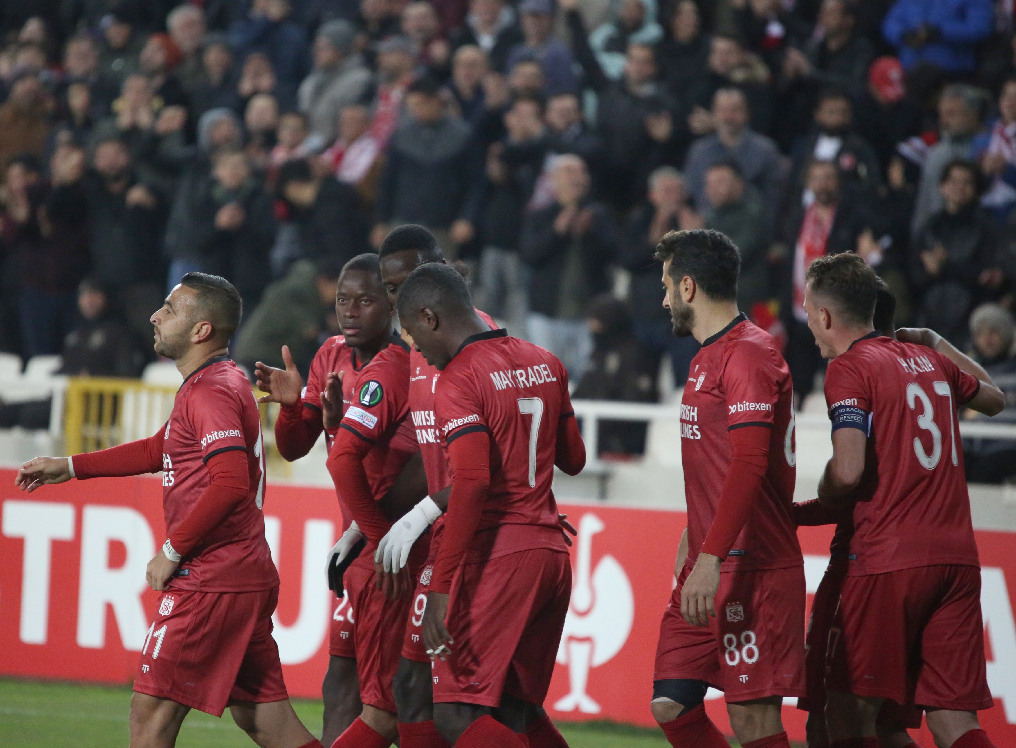Max Gradel 4. golünü CFR Cluj'a attı