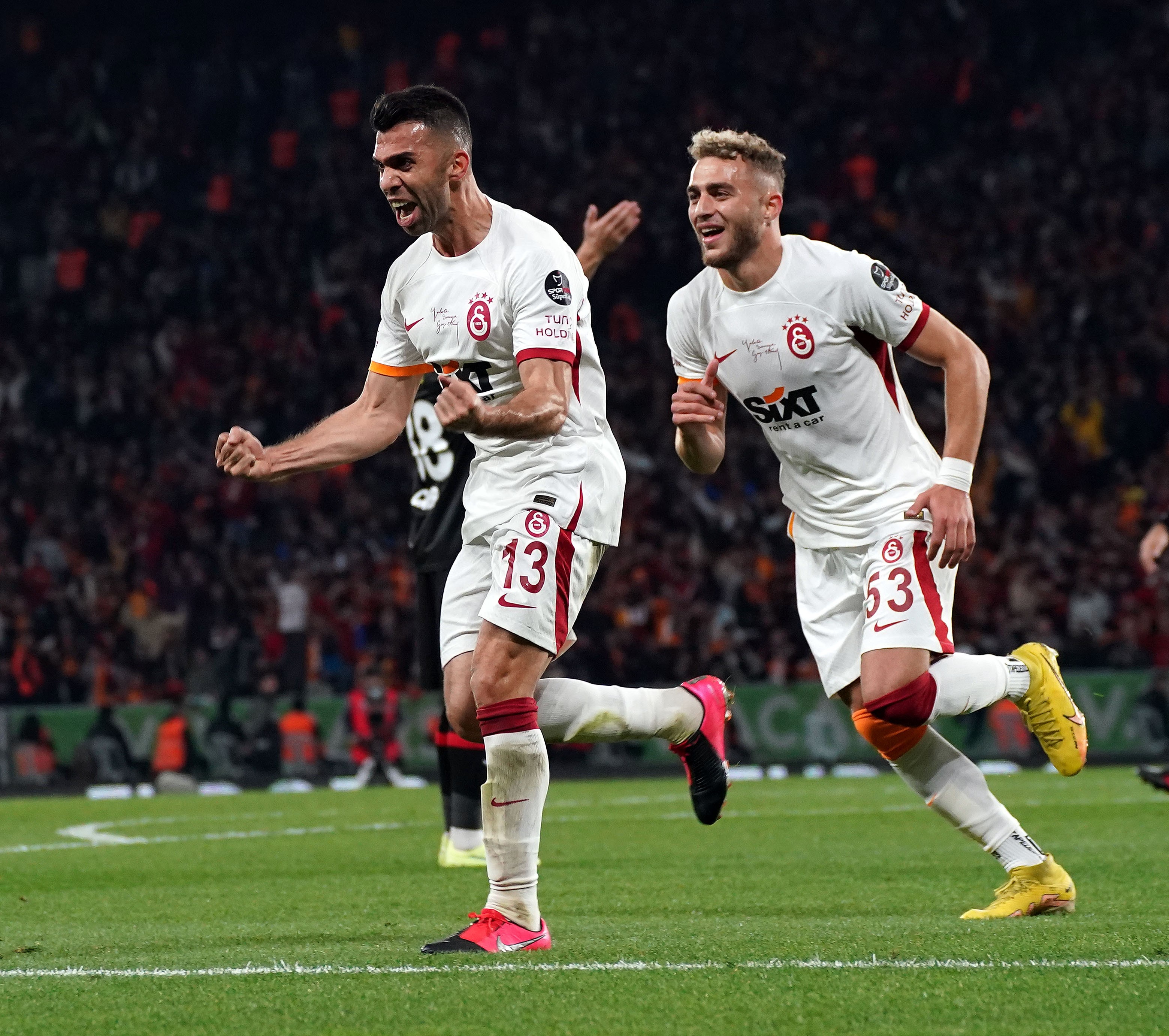 Emre Taşdemir golle döndü
