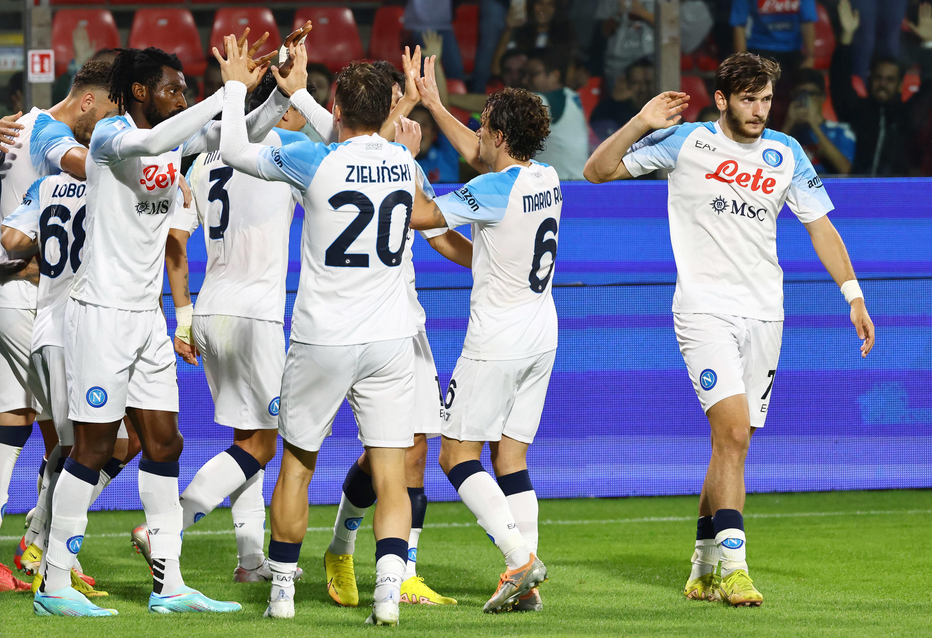 Napoli, bu sezonki performansıyla parmak ısırtıyor