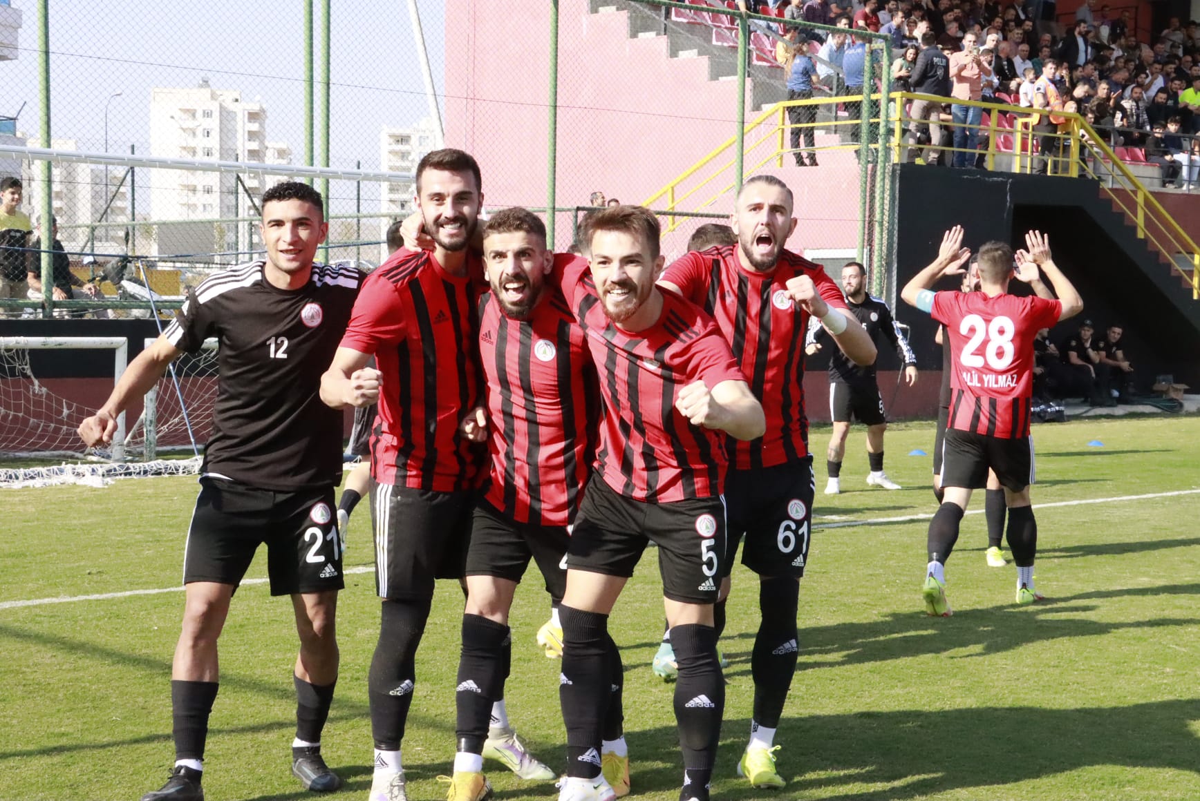 Karaköprü Belediyespor 3 puanı 2 golle aldı