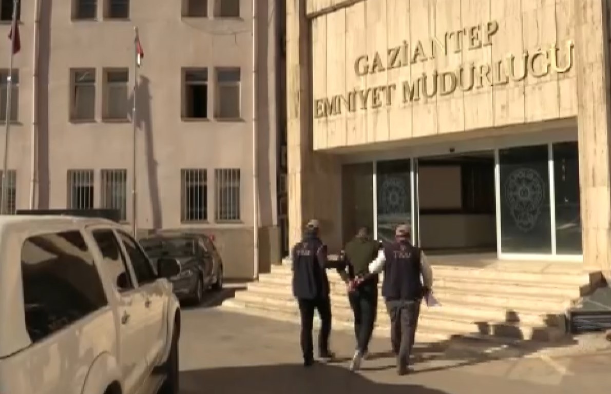 Terör operasyonu: 8 gözaltı