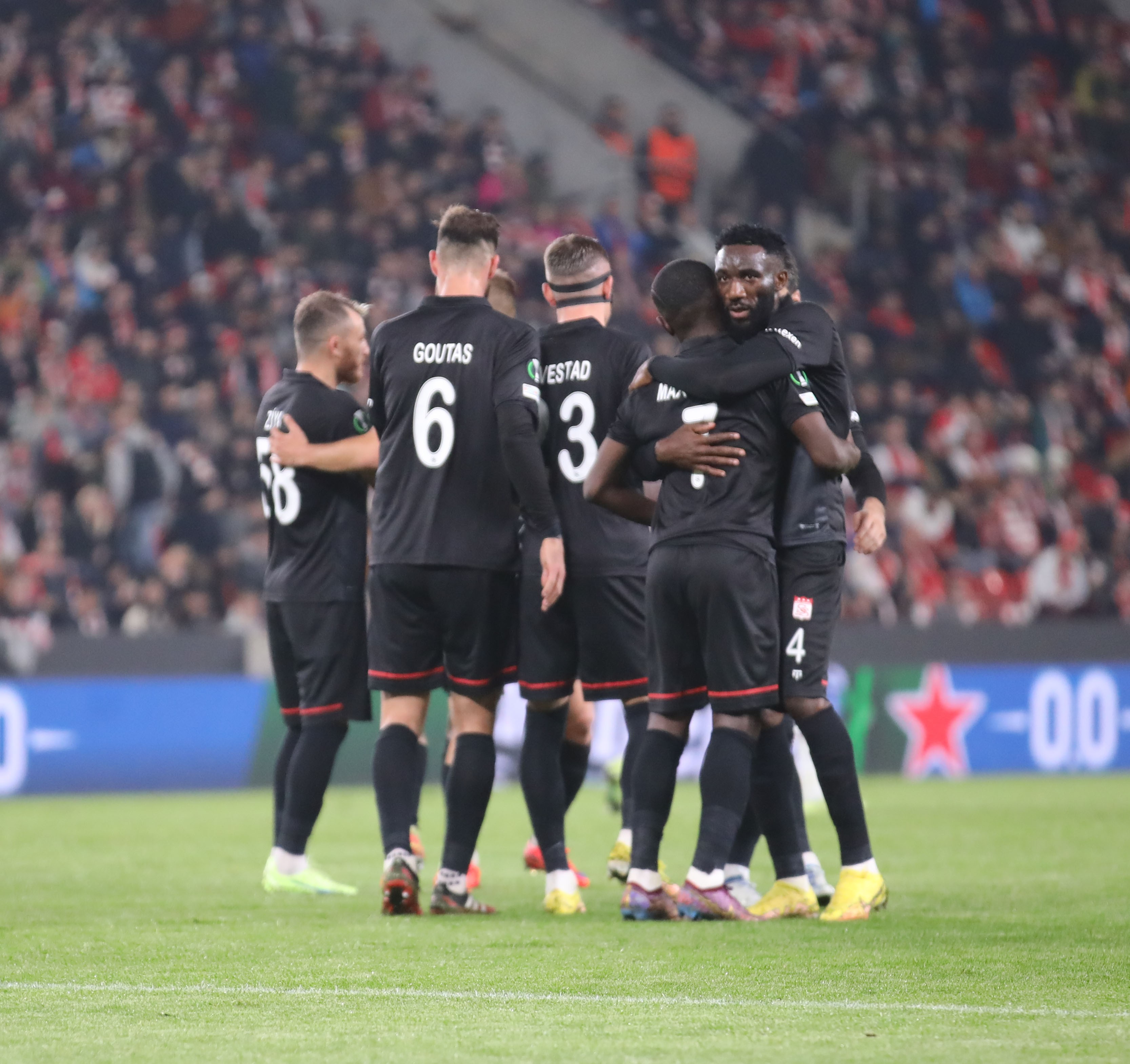 Sivassporlu Max Gradel gol sayısını 5 yaptı