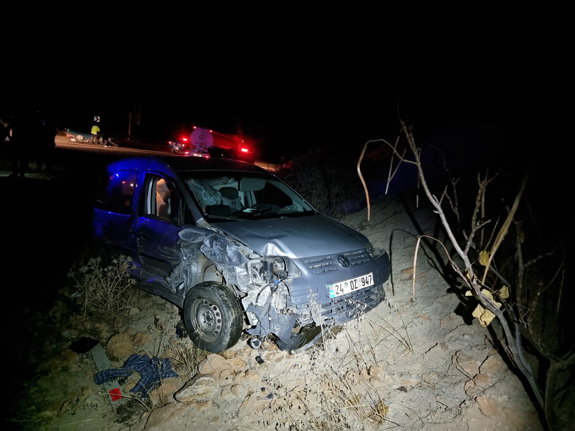 İki otomobil kaza yaptı 3 kişi yaralandı