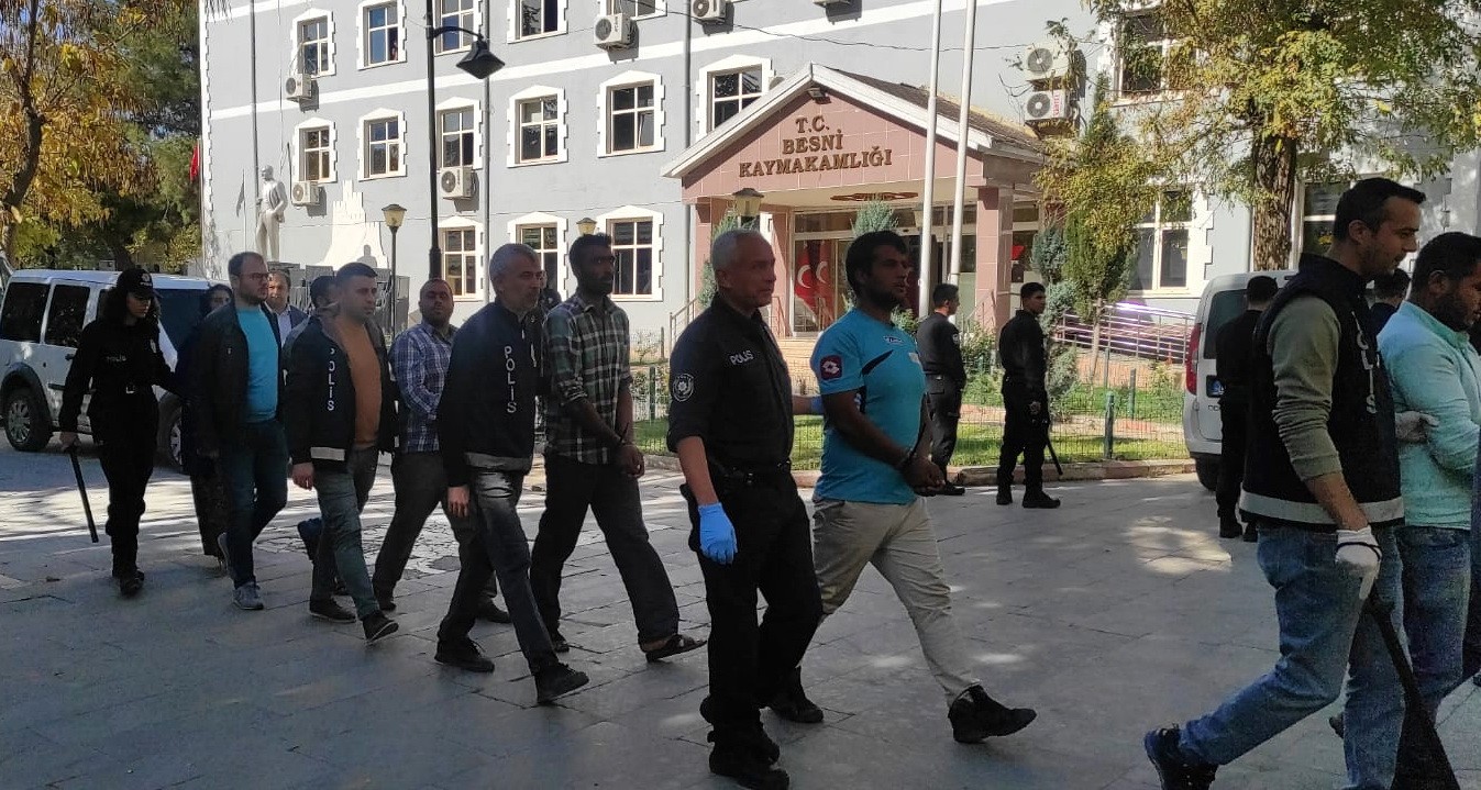 Alacak verecek meselesinde 15 kişi adliyeye sevk edildi