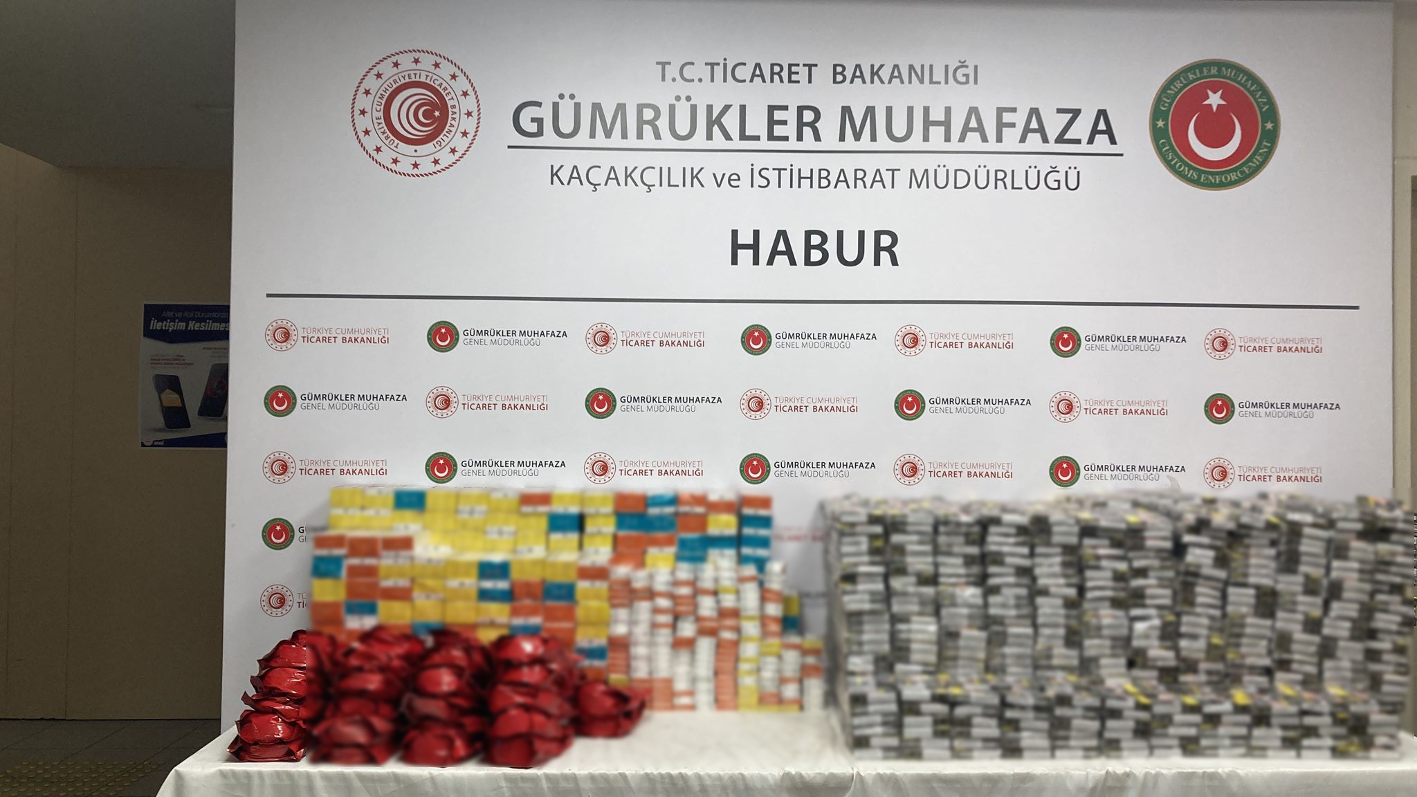 Sınır Kapısı’nda kaçak sigara operasyonları!